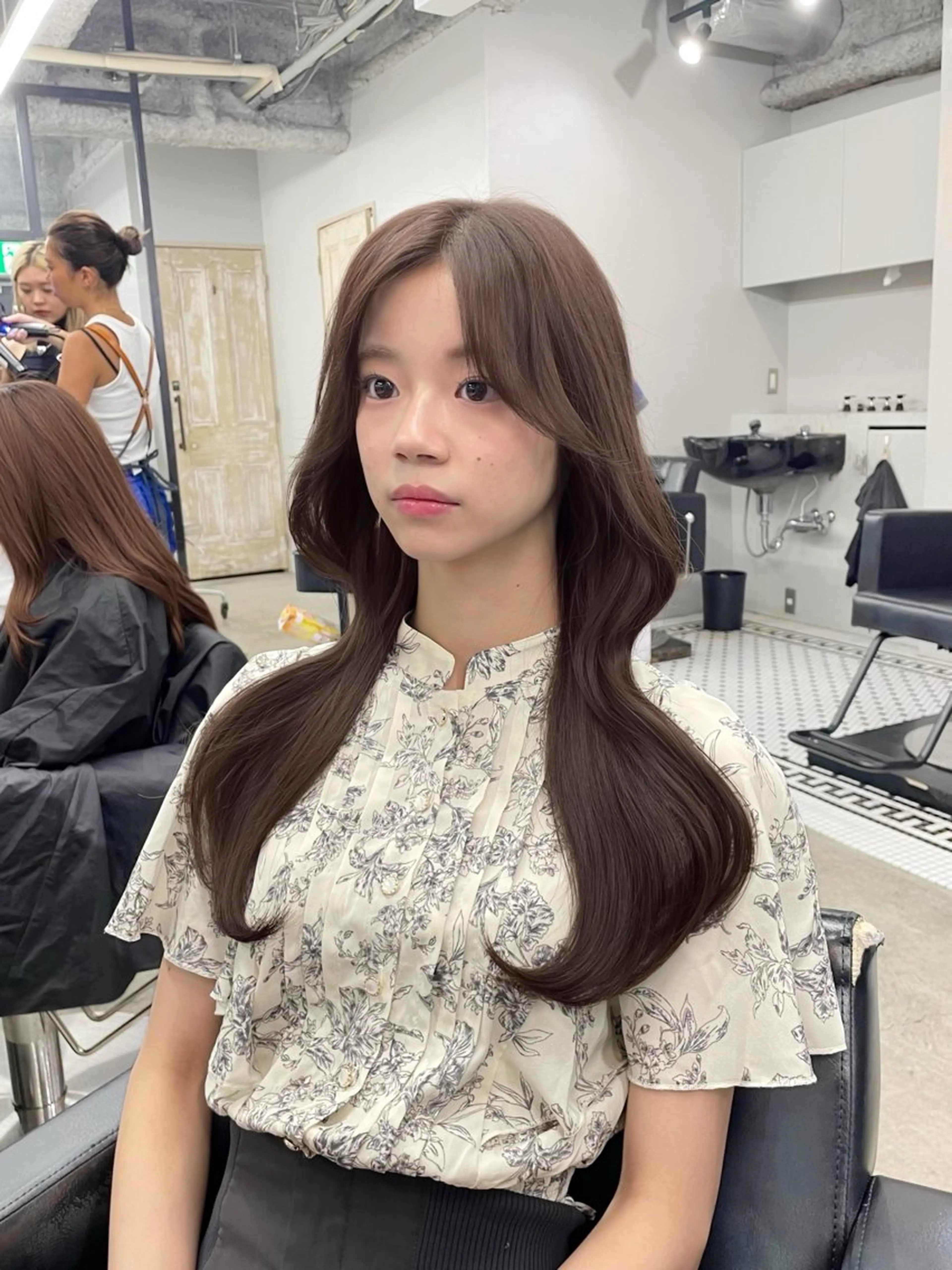 ロング カラー ヘアカラー 新宿/韓国ヘア/ 髪質改善ストレートのヘアスタイル