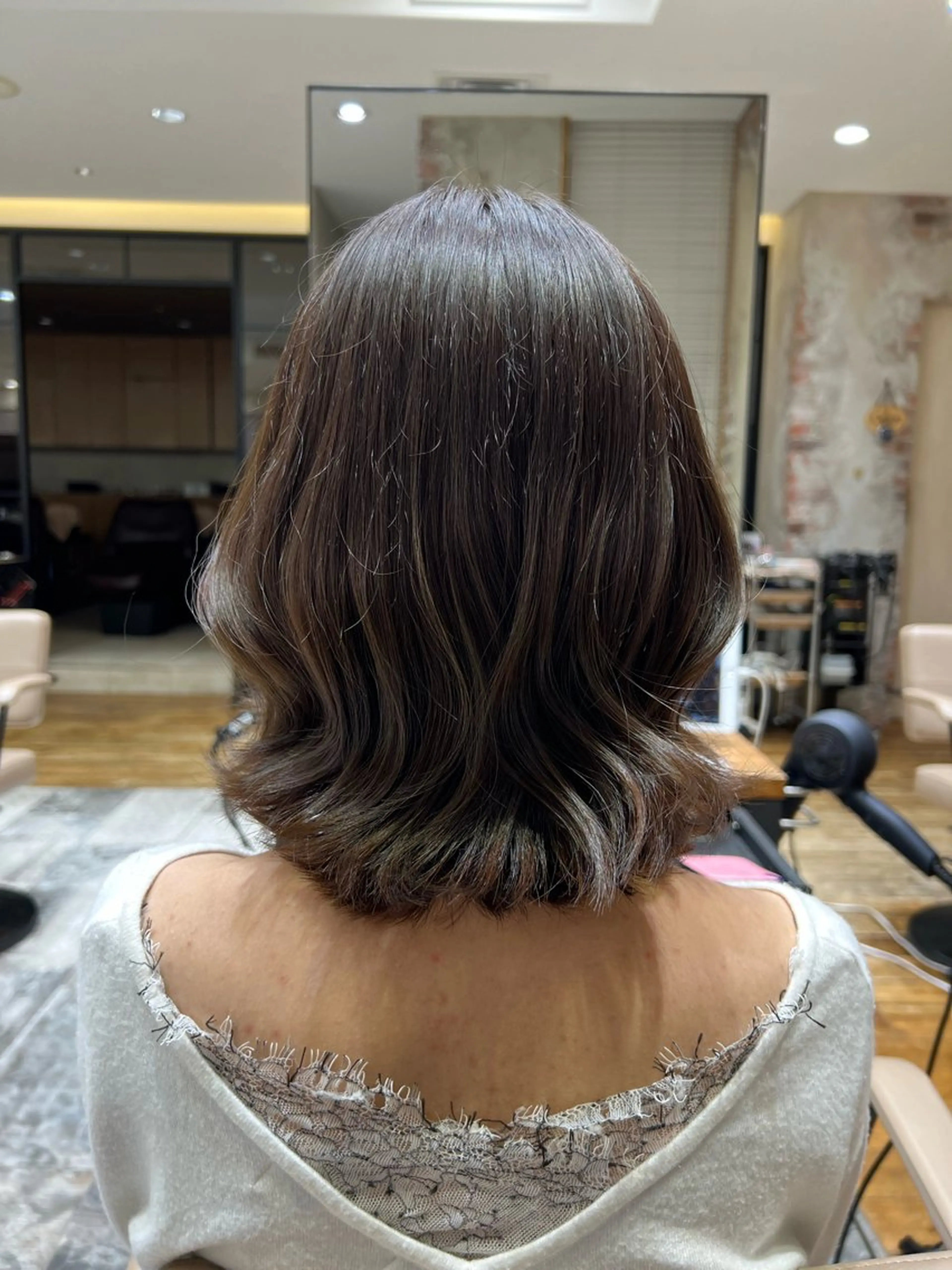 ミディアム 💍新宿ショート 💍岩田莉奈のヘアスタイル