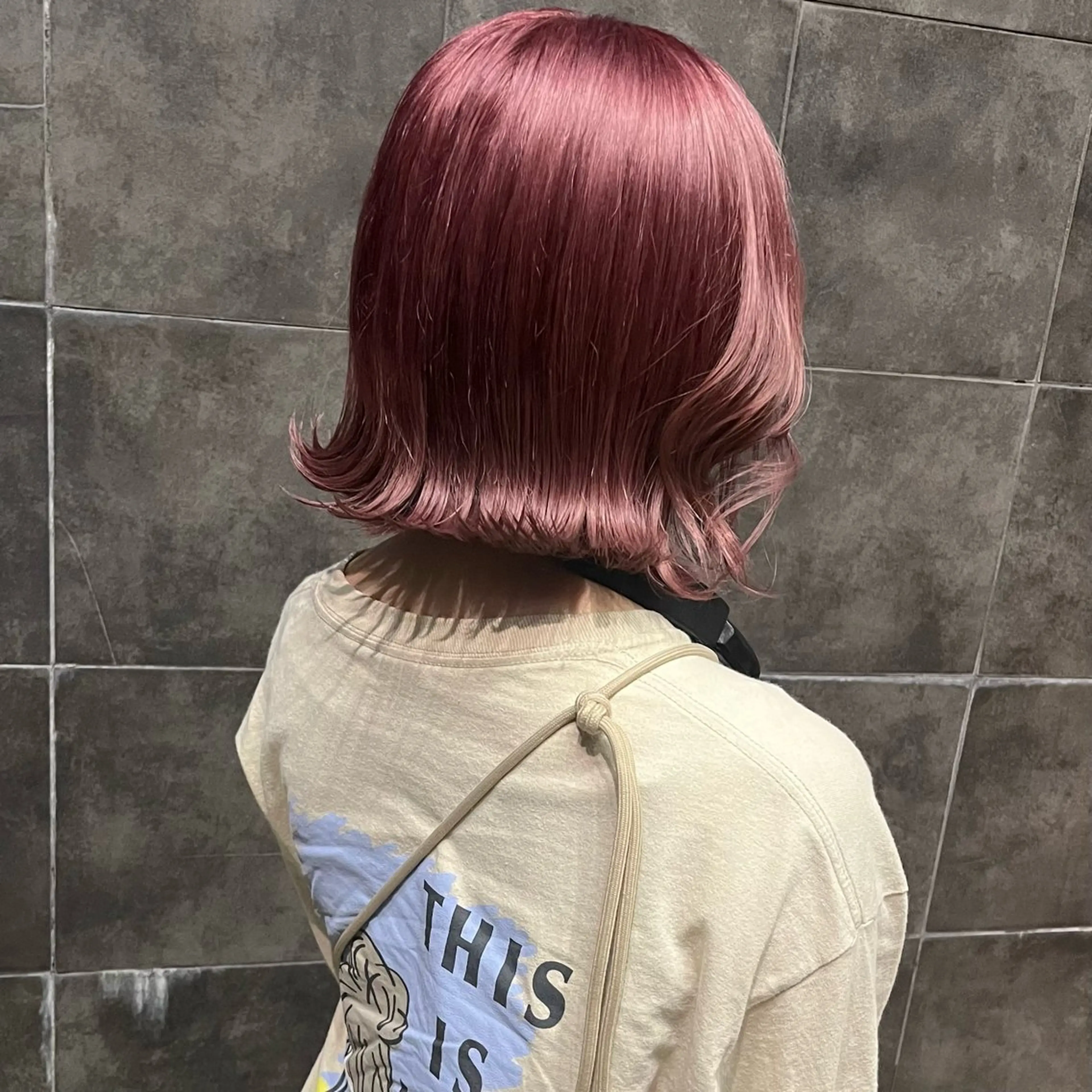 カラー ダブルカラー ピンクカラー ヘアカラー 一目惚れ艶ハイトーン バンド/しほのヘアスタイル