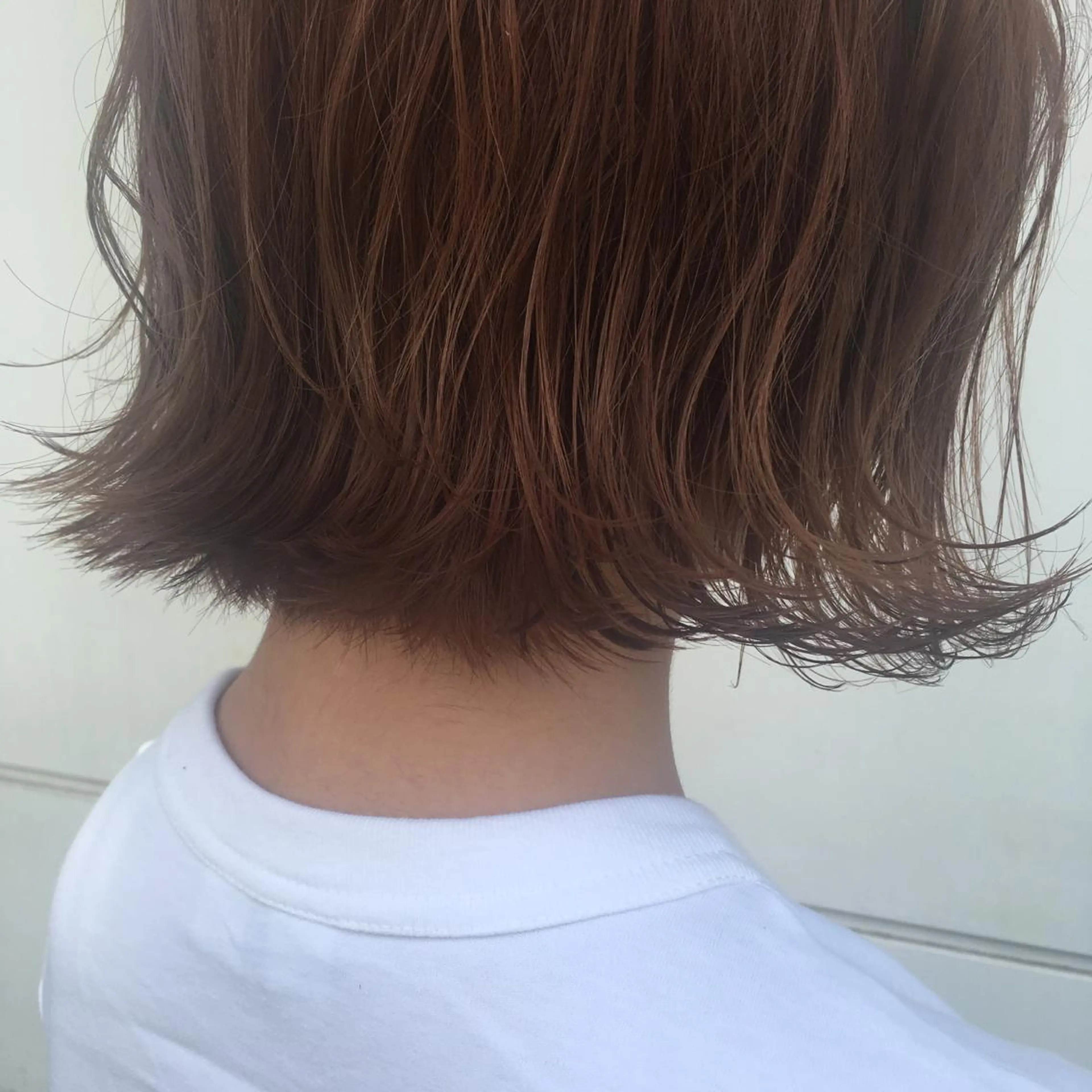 ミディアム カラー RINA🧤 デザインとボブのヘアスタイル