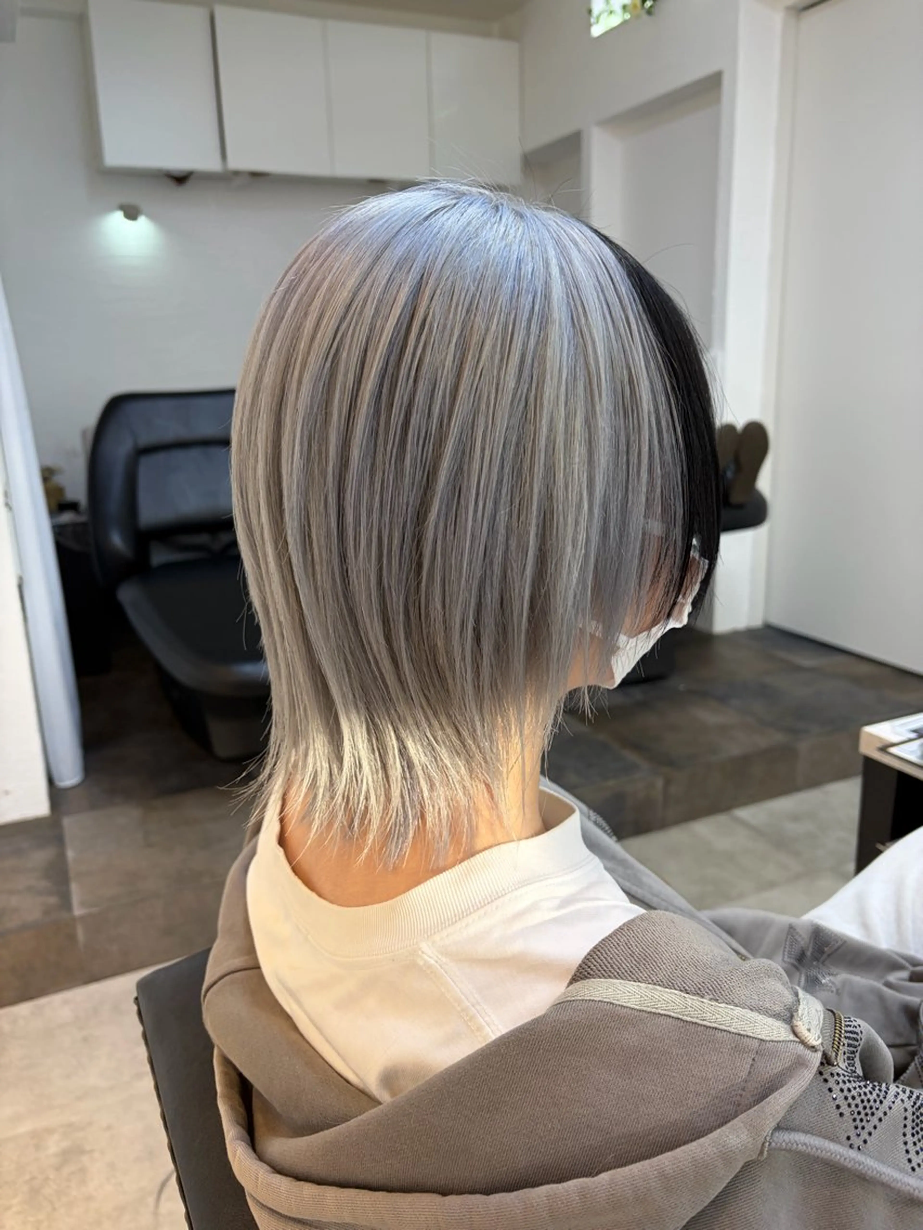 ミディアム カラー 🥀韓国ヘア🥀 宮津真菜のヘアスタイル