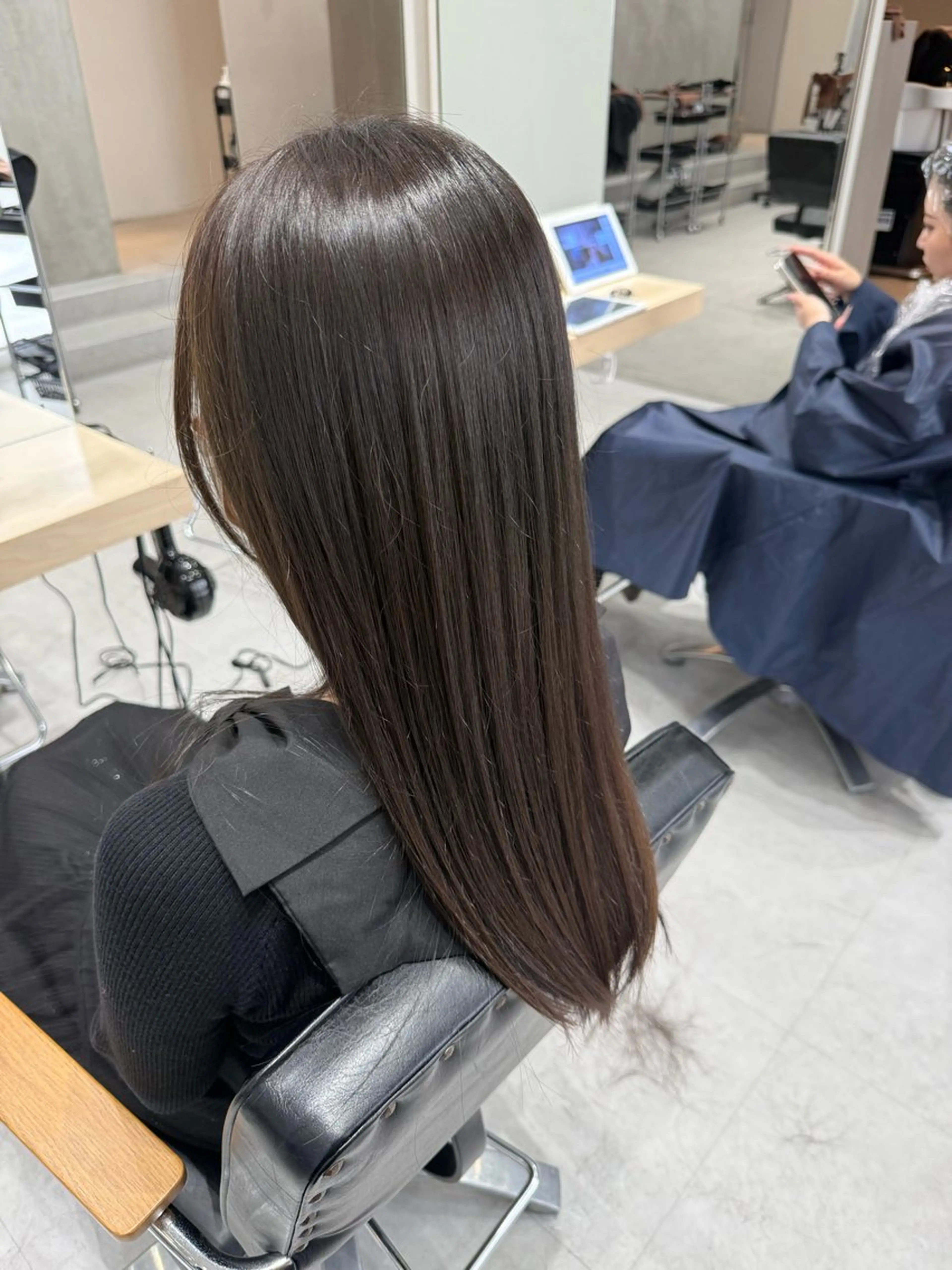 ロング 信山 怜生のヘアスタイル