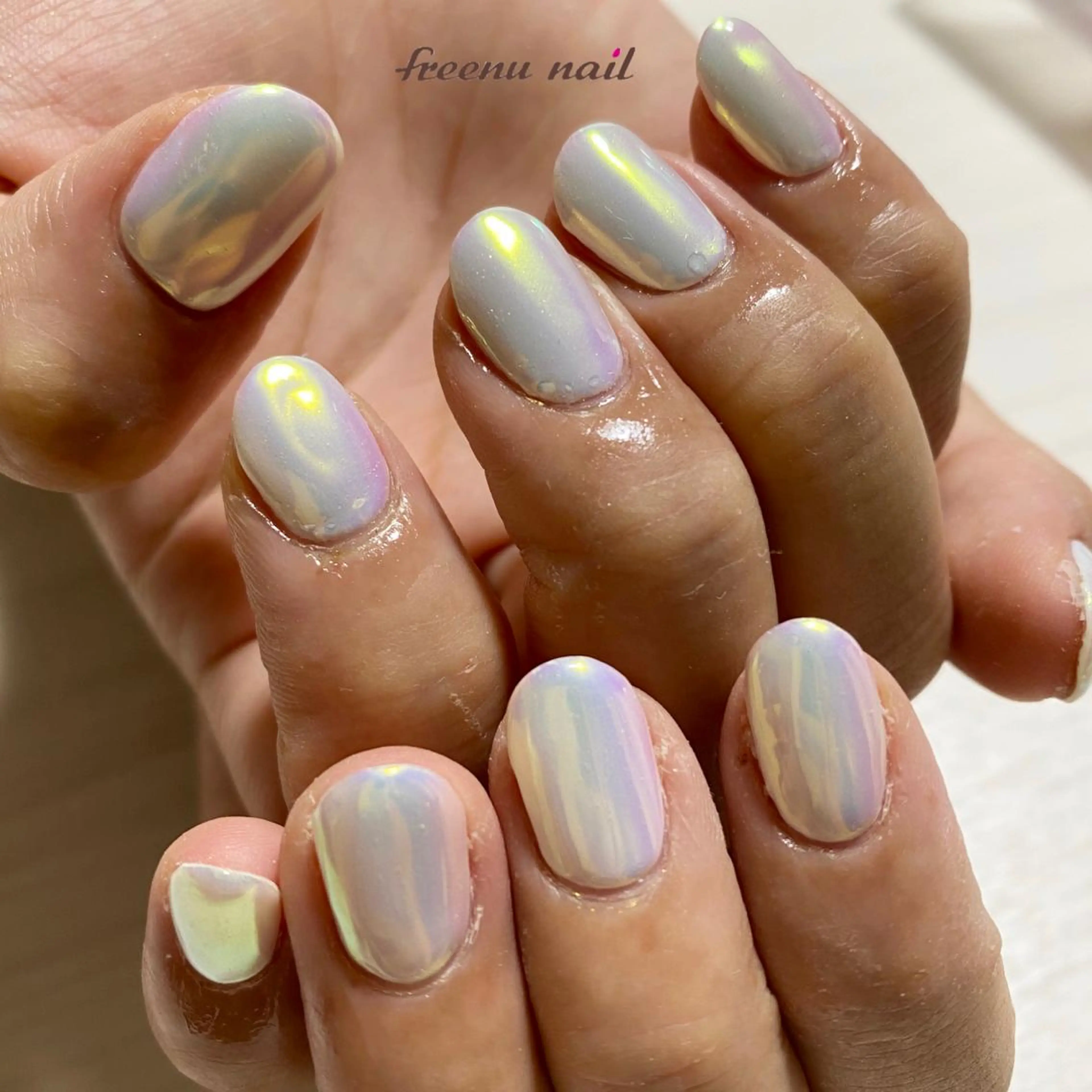 ネイル オーロラネイル ワンカラーネイル freenu nail【24H】のネイルデザイン