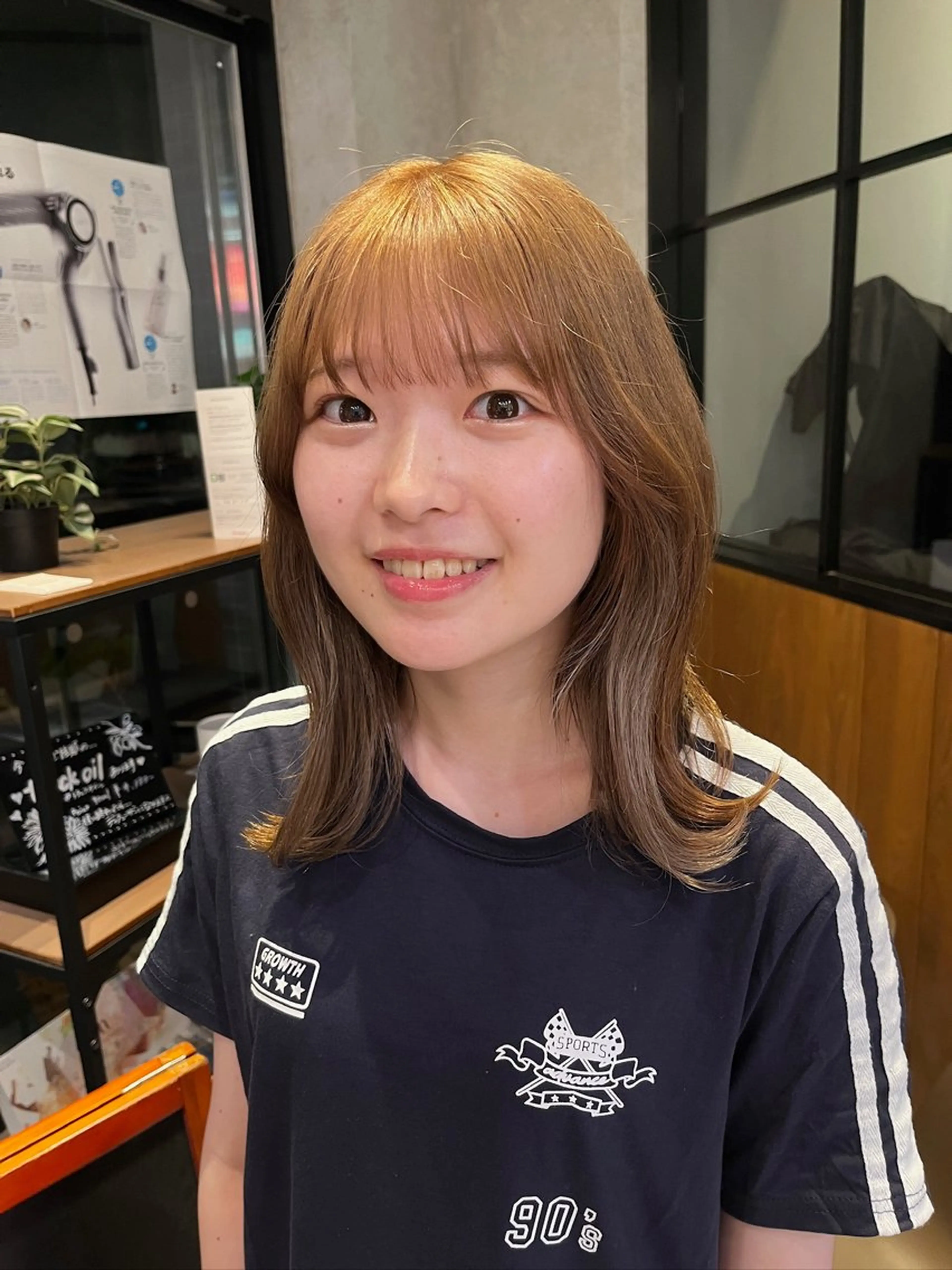 セミロング カラー yuuri🎀/大宮 /韓国ヘア/レイヤーのヘアスタイル