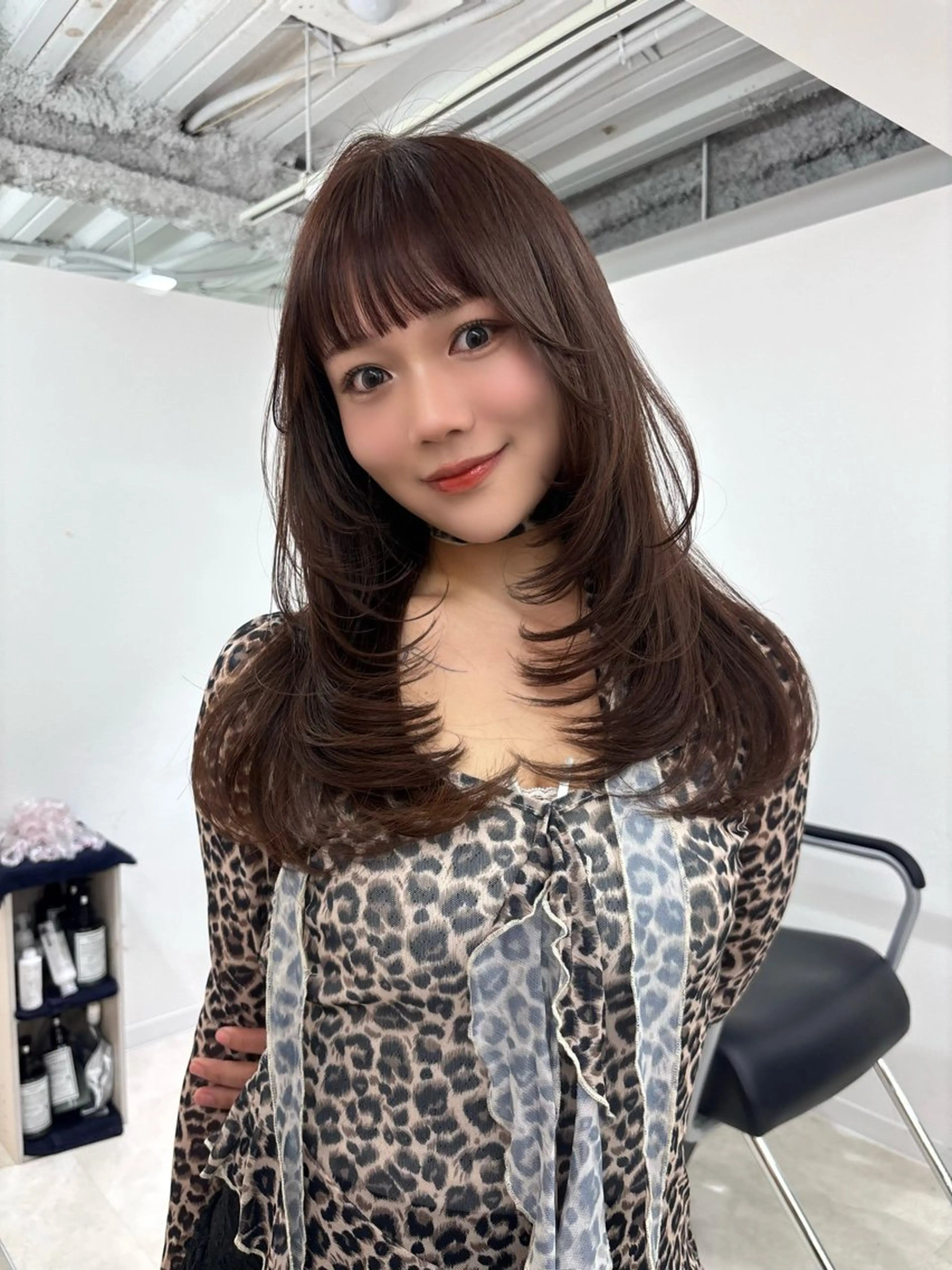 カラー YOLO 渋谷 nanamiのヘアスタイル