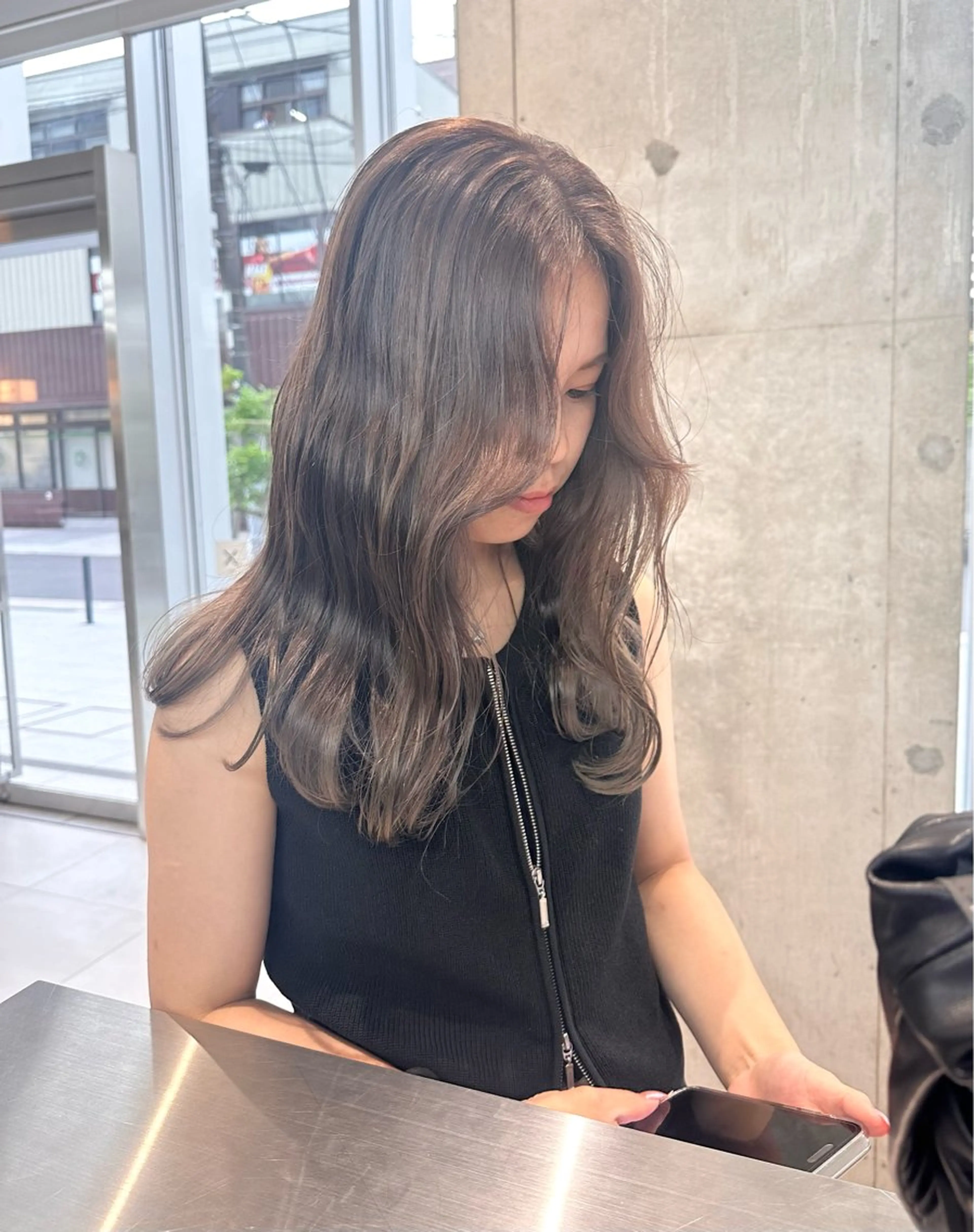 【３０日以内の再来限定！】カラー＋超音波トリートメントの写真