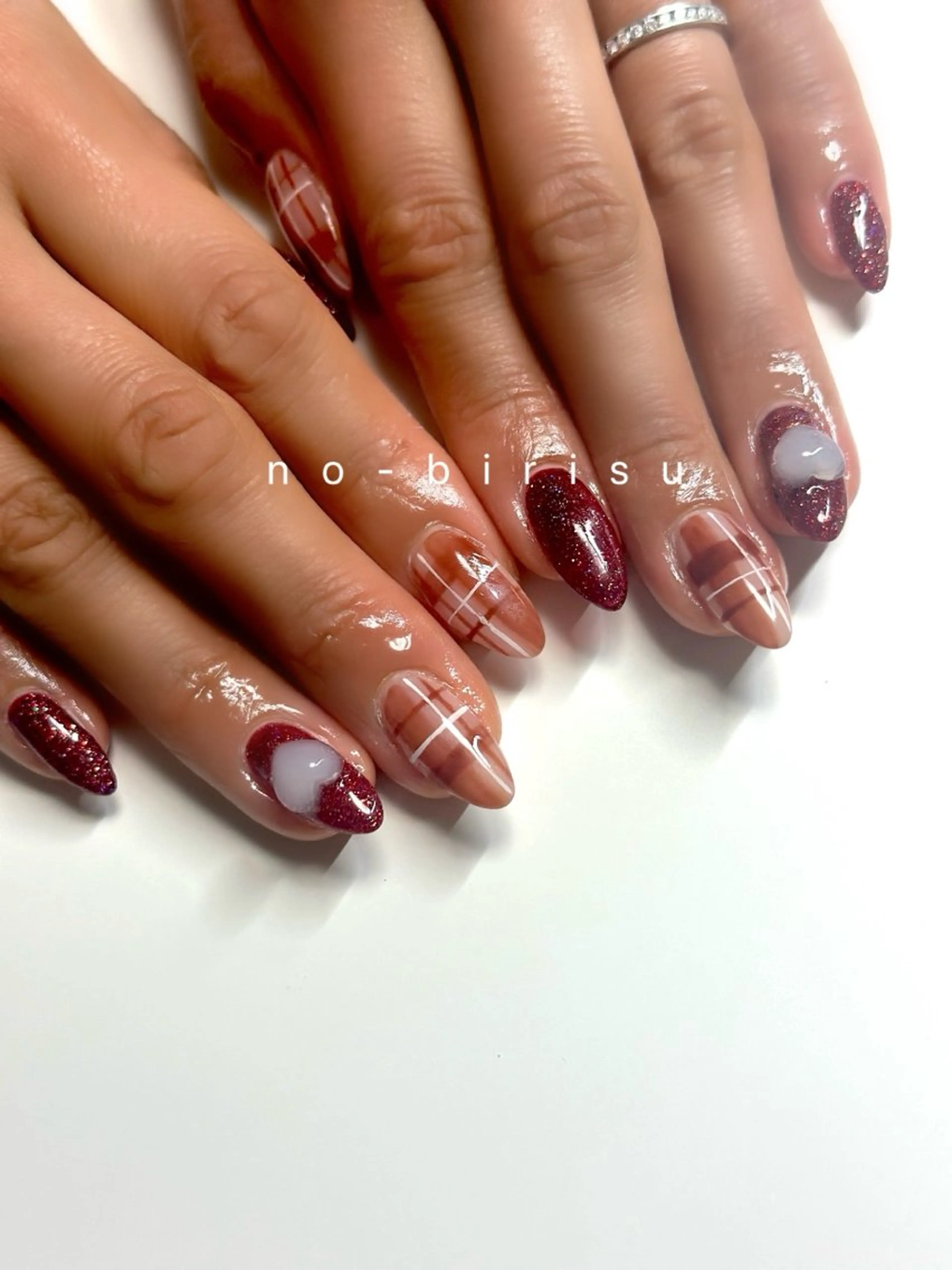 ネイル ハンドネイル no-birisu nailのネイルデザイン