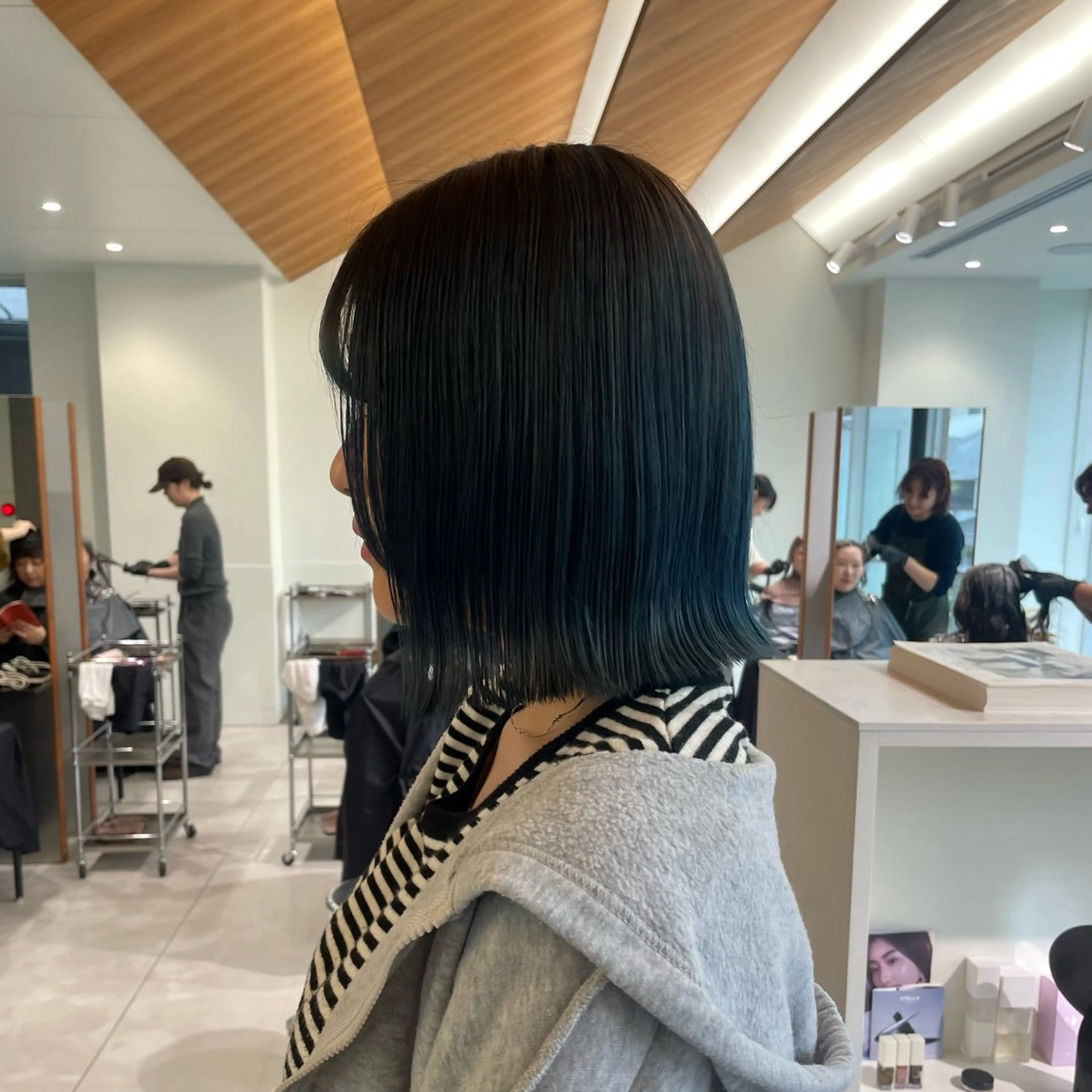 ショート カラー ベージュカラー ブリーチ 透明感カラー ダブルカラー ヘアカラー トリートメント 髪質改善/ボブ 🌻Mutsumiのヘアスタイル