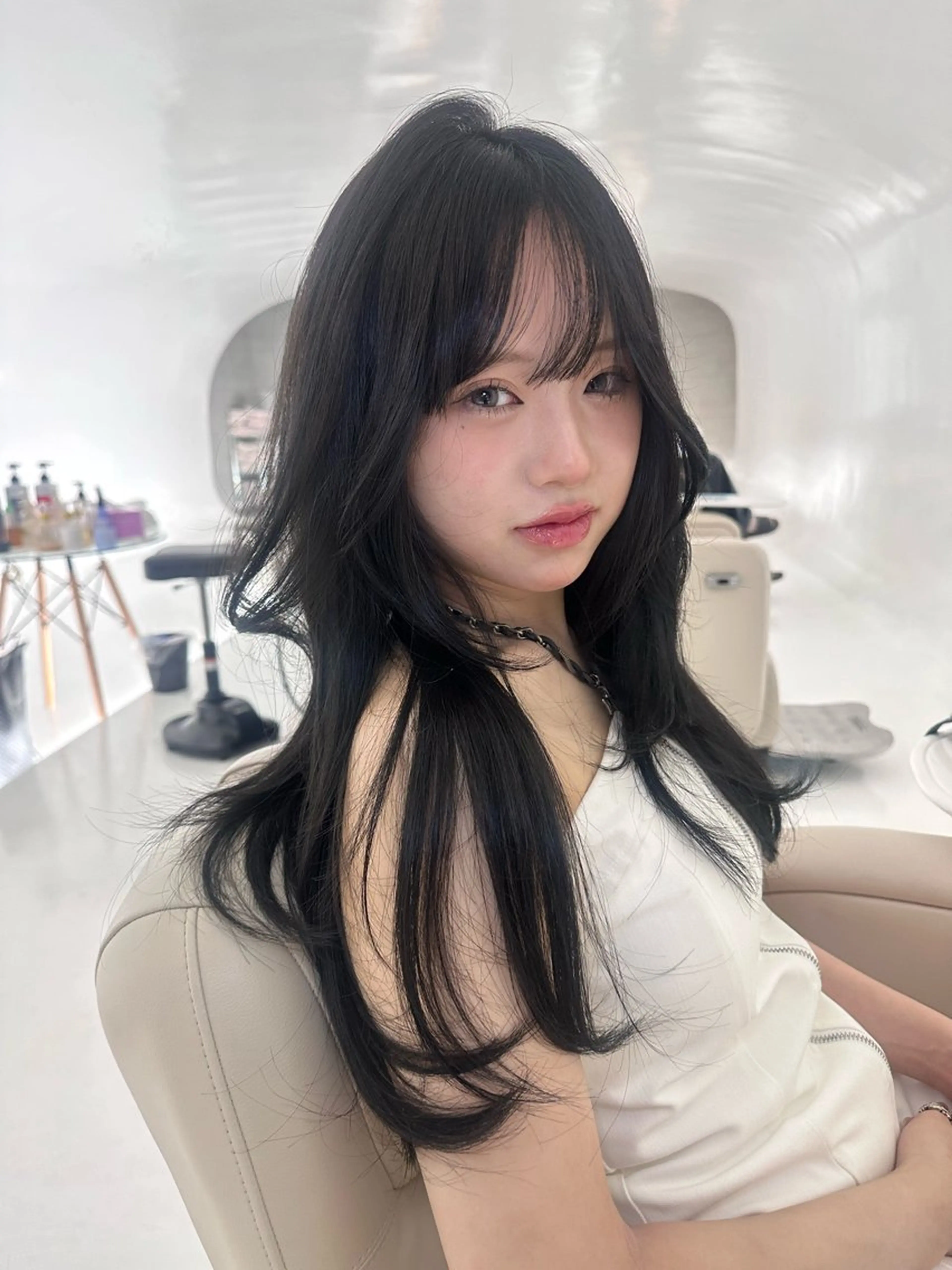 ロング カラー カット ヘアカラー トリートメント RiA/レイヤーカッ ト/ハッシュカットのヘアスタイル