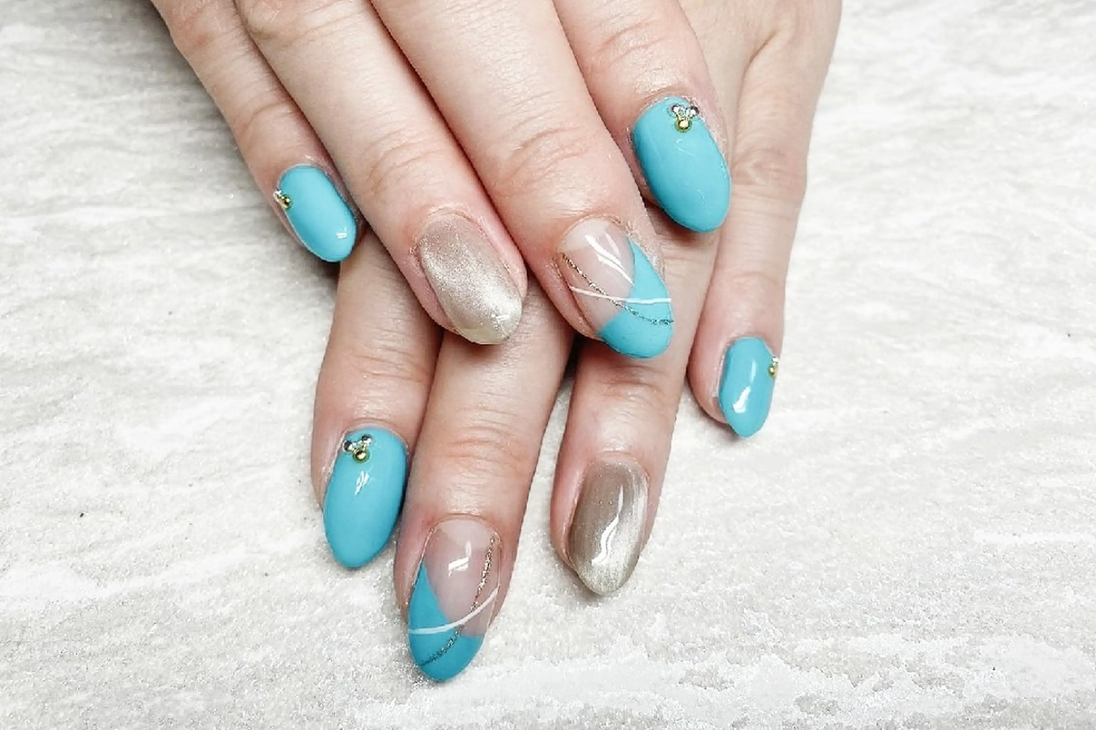 ネイル ブルー 韓国ネイル ワンカラーネイル シンプルネイル ハンドネイル JULIE NAILのネイルデザイン