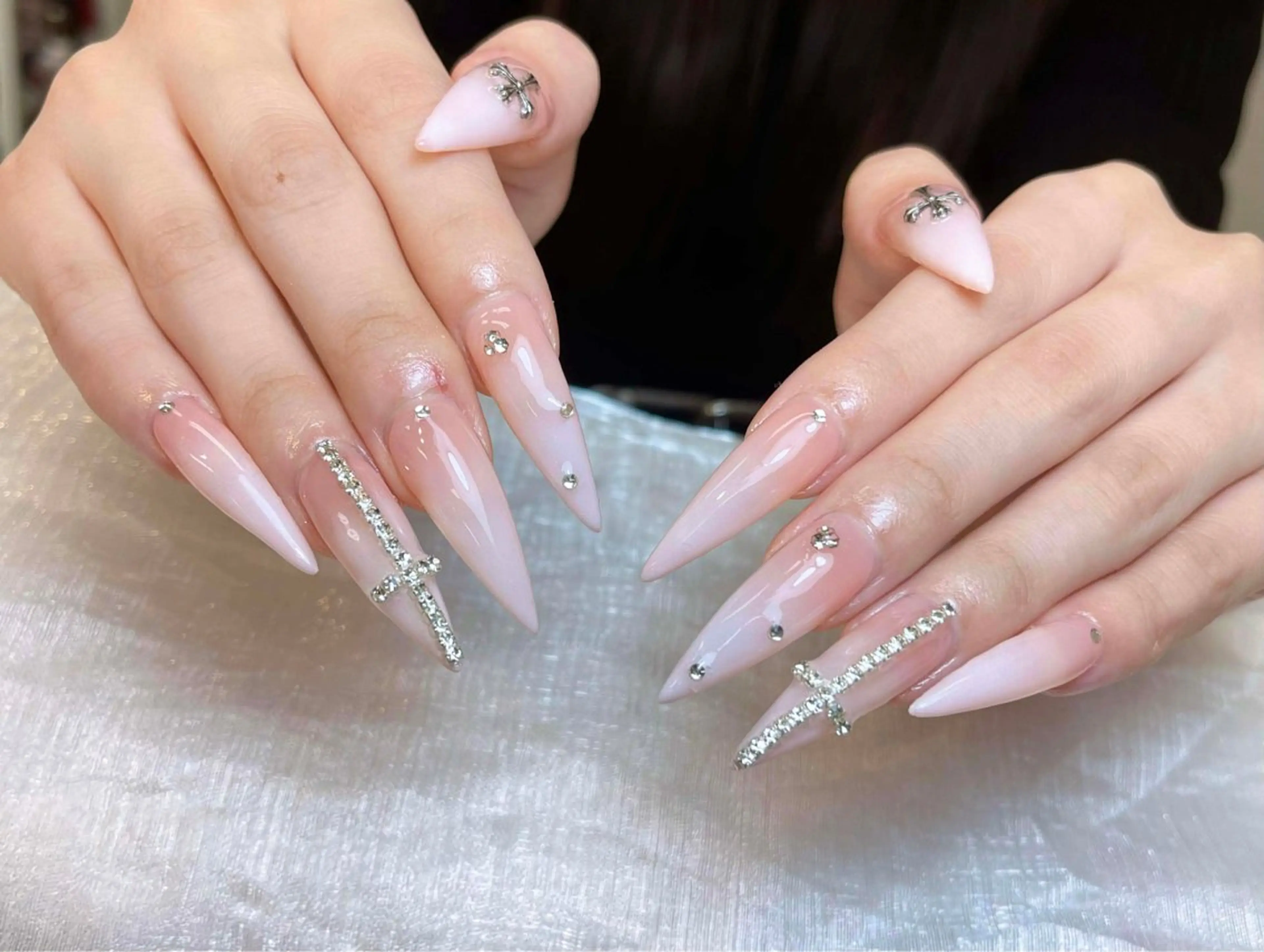 ネイル アートネイル ジェルネイル ネイルチップ ハンドネイル Nie Nail Shinokuboのネイルデザイン