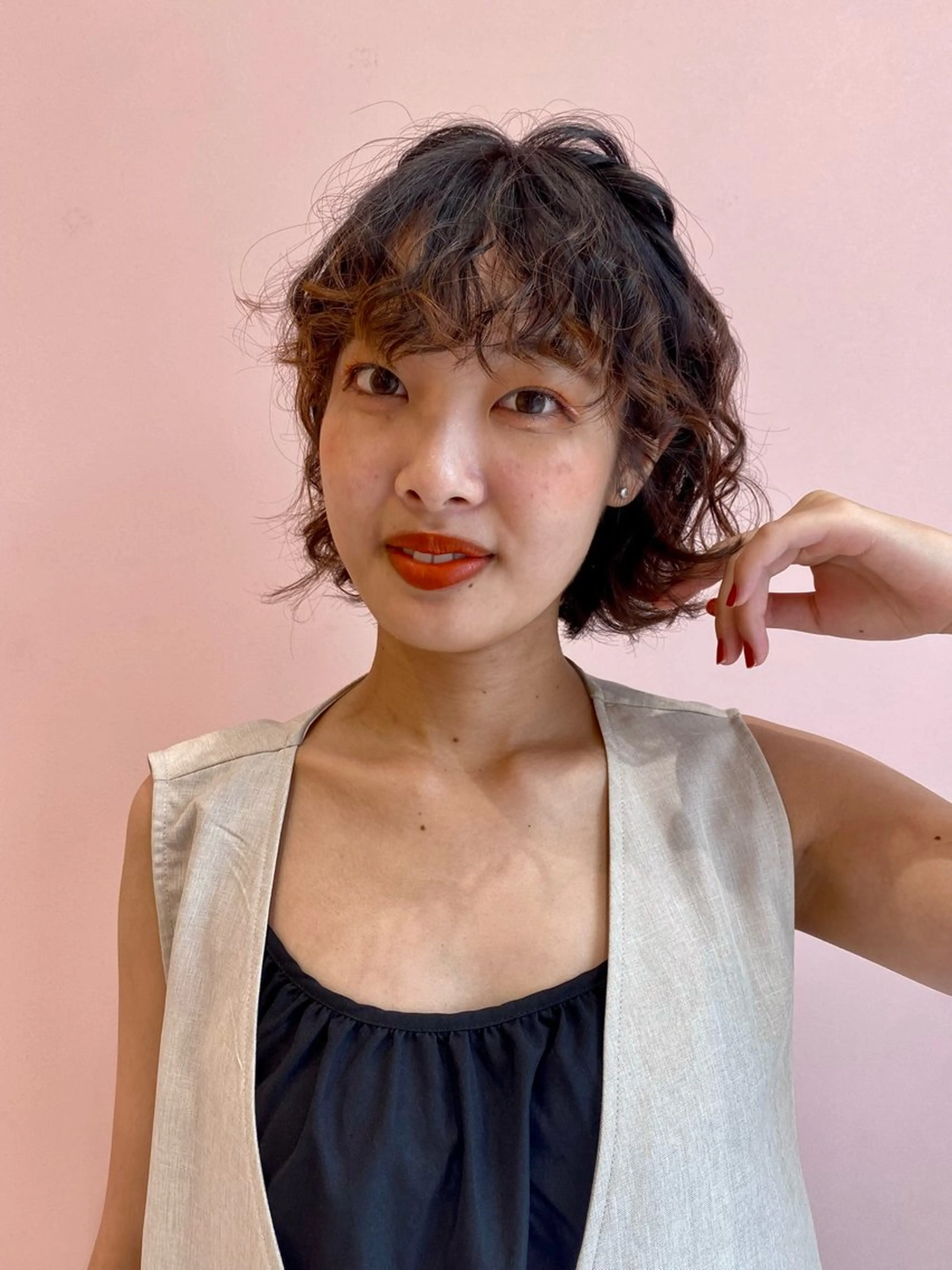 ショート Via  京都烏丸所属・RINA/ハイトーン /レイヤー/髪質改善のヘアスタイル