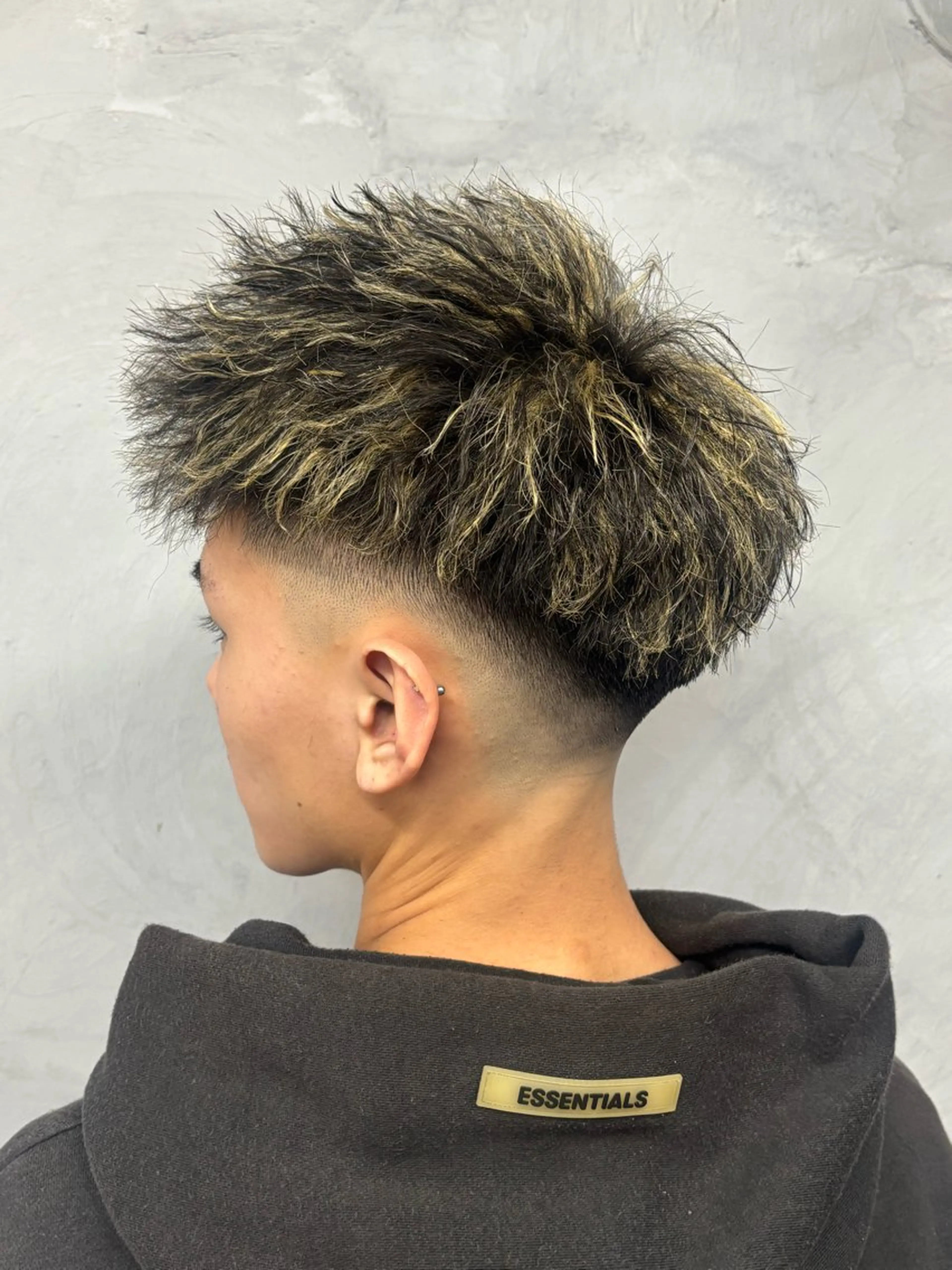 ショート パーマ メンズ フェードカット メンズメッシュ スキンフェード カット パーマ メンズパーマ/新潟駅 NOBUTA🔥のヘアスタイル