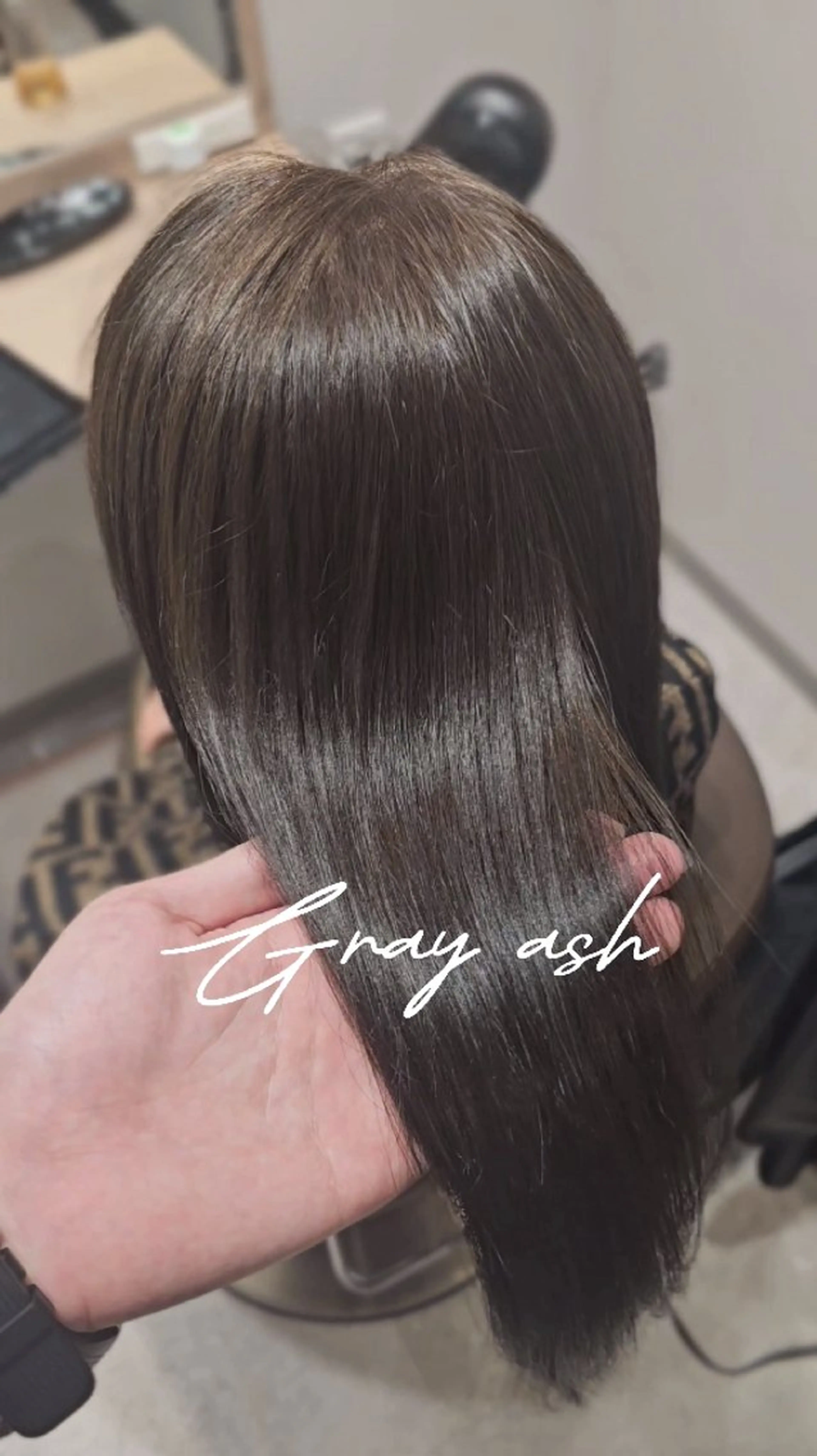 セミロング カラー 透明感カラー カット ヘアカラー トリートメント 髪質改善美容師が作る 透明感カラー杉山太貴のヘアスタイル