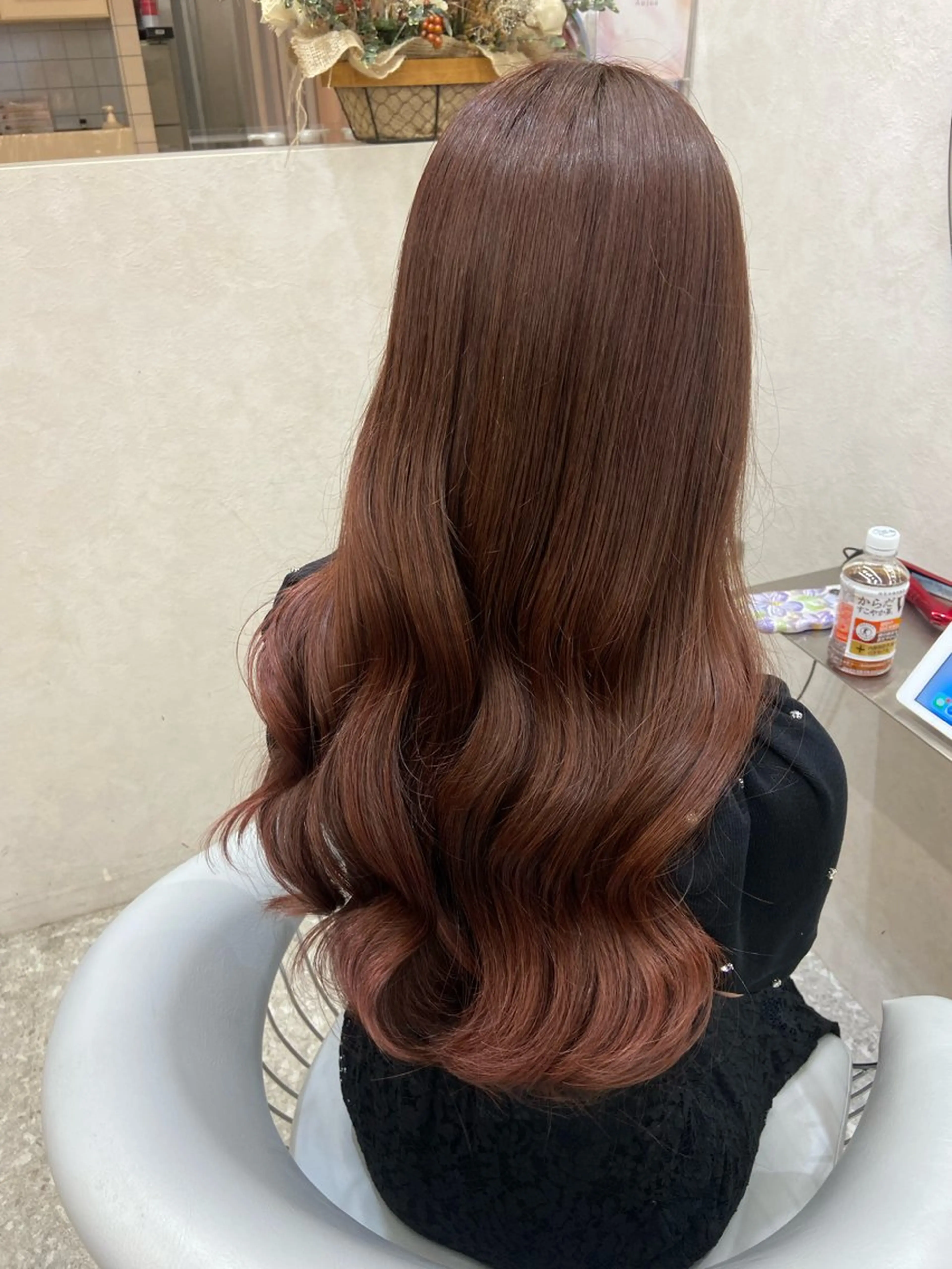 ロング カラー ベージュカラー ブラウンカラー ピンクカラー ピンクベージュ ピンクブラウン 新宿/韓国ヘア 中明度カラー/かやのヘアスタイル