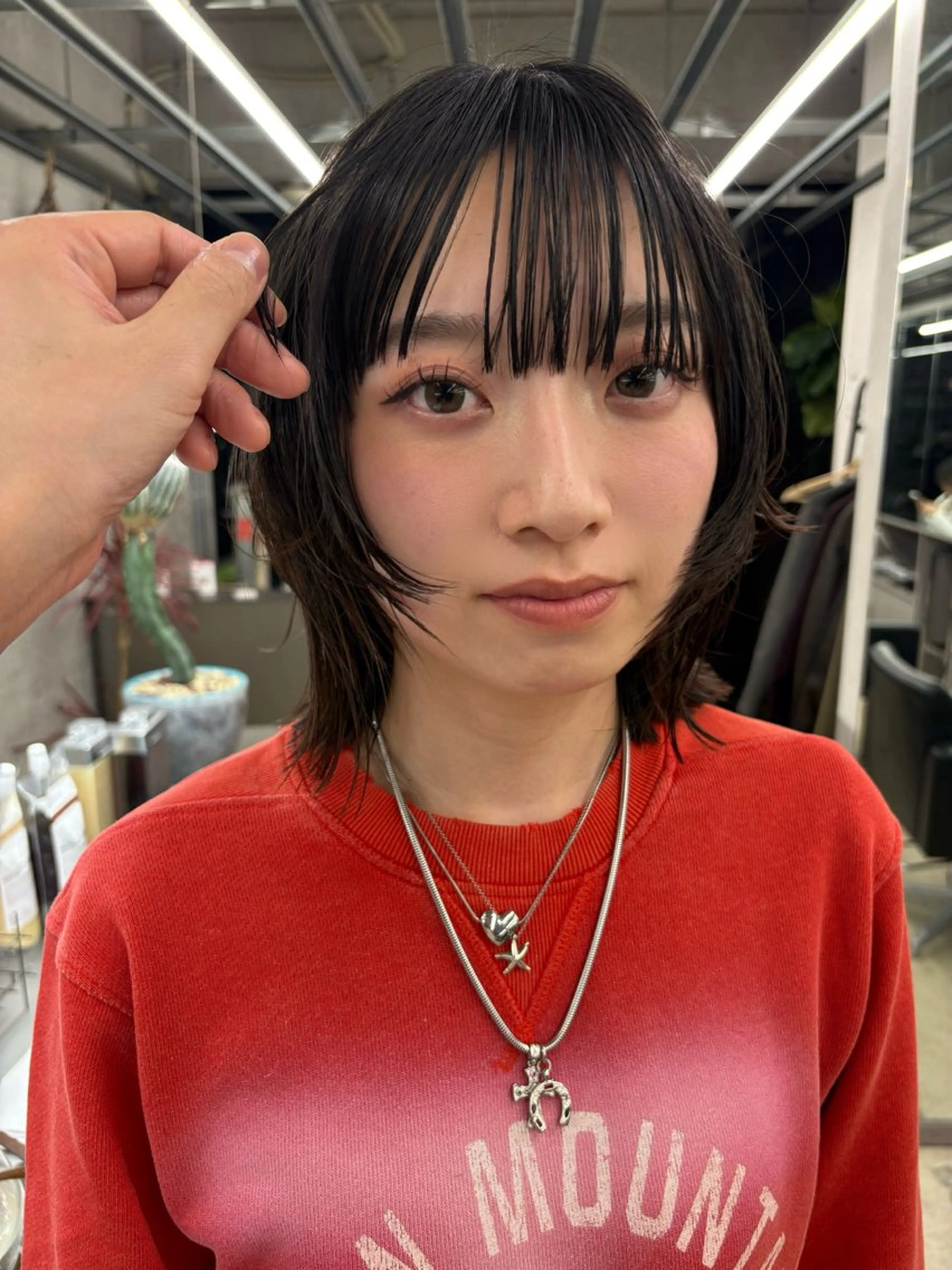 ミディアム カラー 顔まわりレイヤー レイヤーカット カット ヘアカラー トリートメント 似合わせカット レイヤー/ボブのヘアスタイル