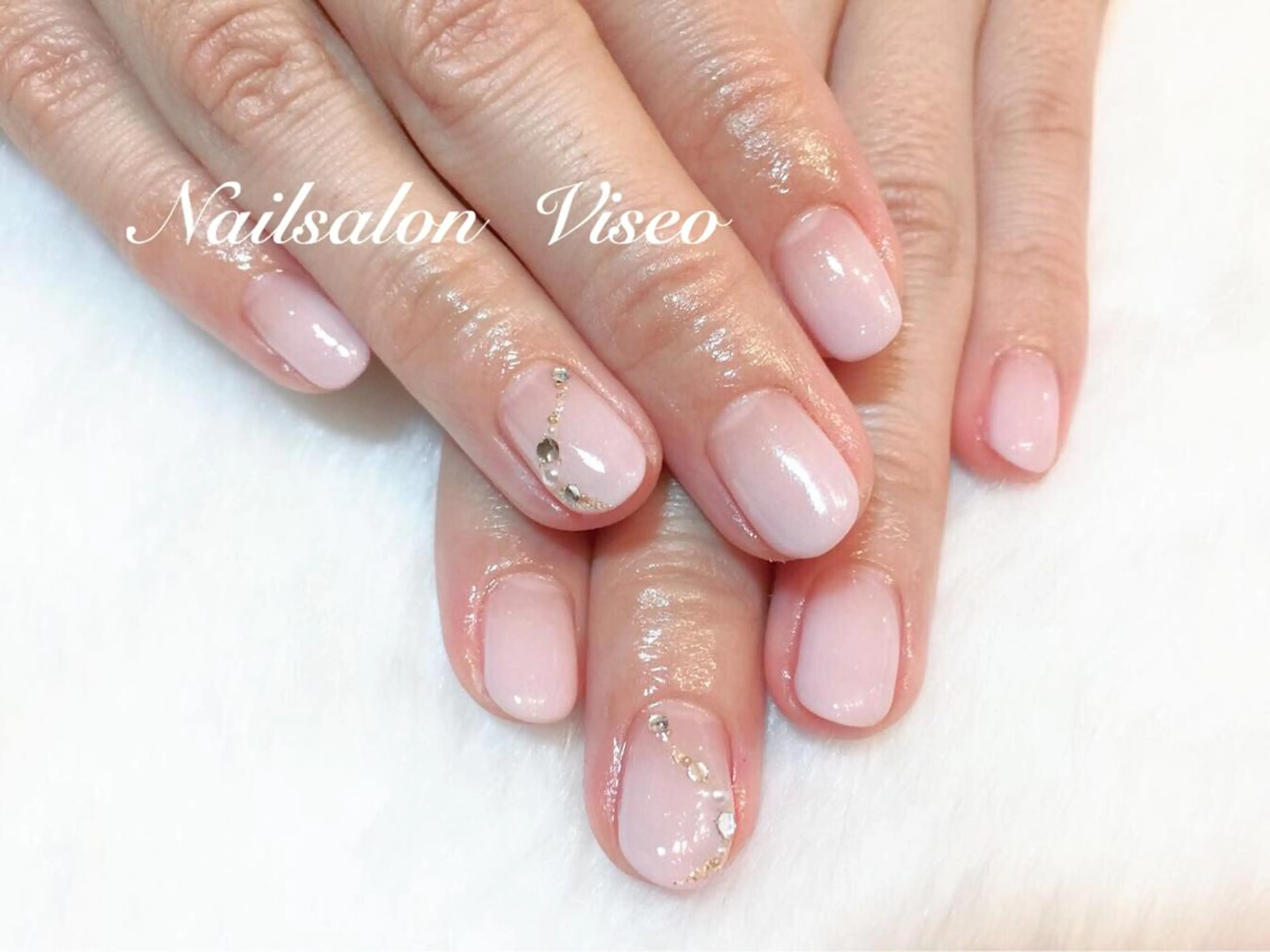 ネイル Viseo《6週間 長持ちパラジェル》のネイルデザイン