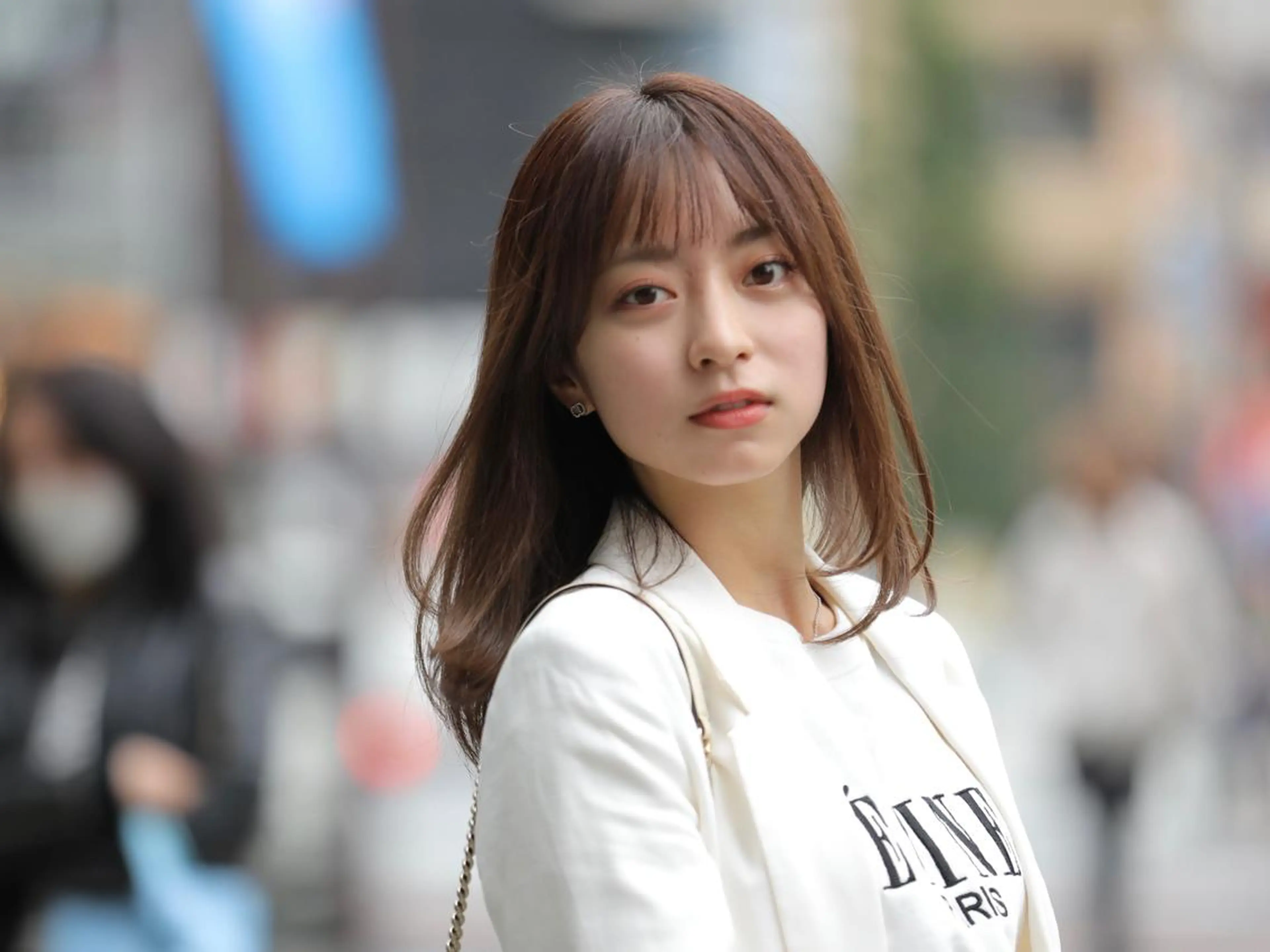 ミディアム カラー パーマ ヘアアレンジ メンズ マツエク・マツパ アイブロウ メンズハイライト 透明感カラー ハイライトカラー 眉カラー ハイライト Endearing 銀座/レイヤーカットのヘアスタイル