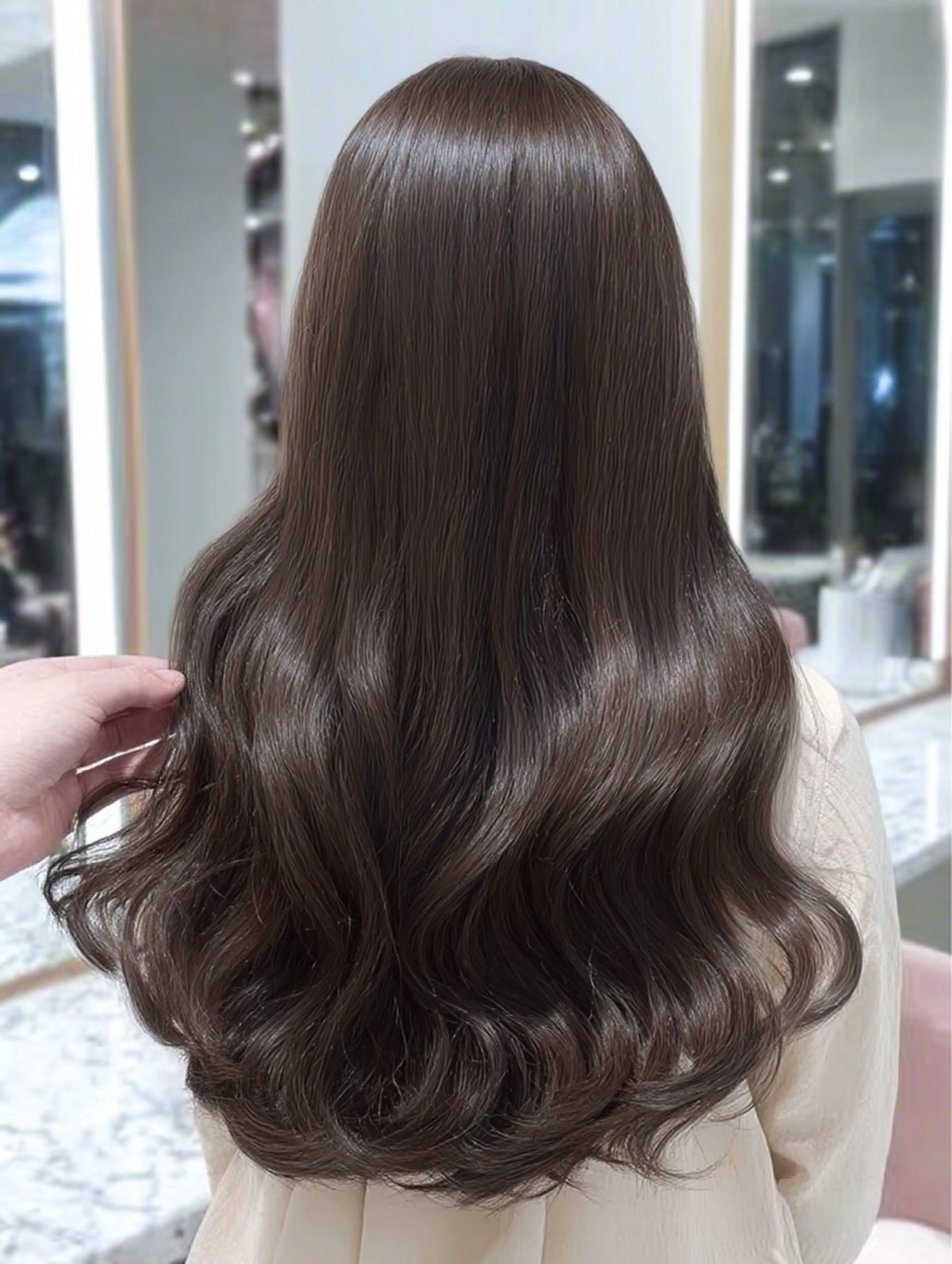 ロング ハイレイヤー 髪質改善 韓国風ヘア レイヤーカット 縮毛矯正 縮毛矯正 トリートメント ✨毛髪診断で絶対綺麗 ✨美髪艶髪専門✨高浪のヘアスタイル