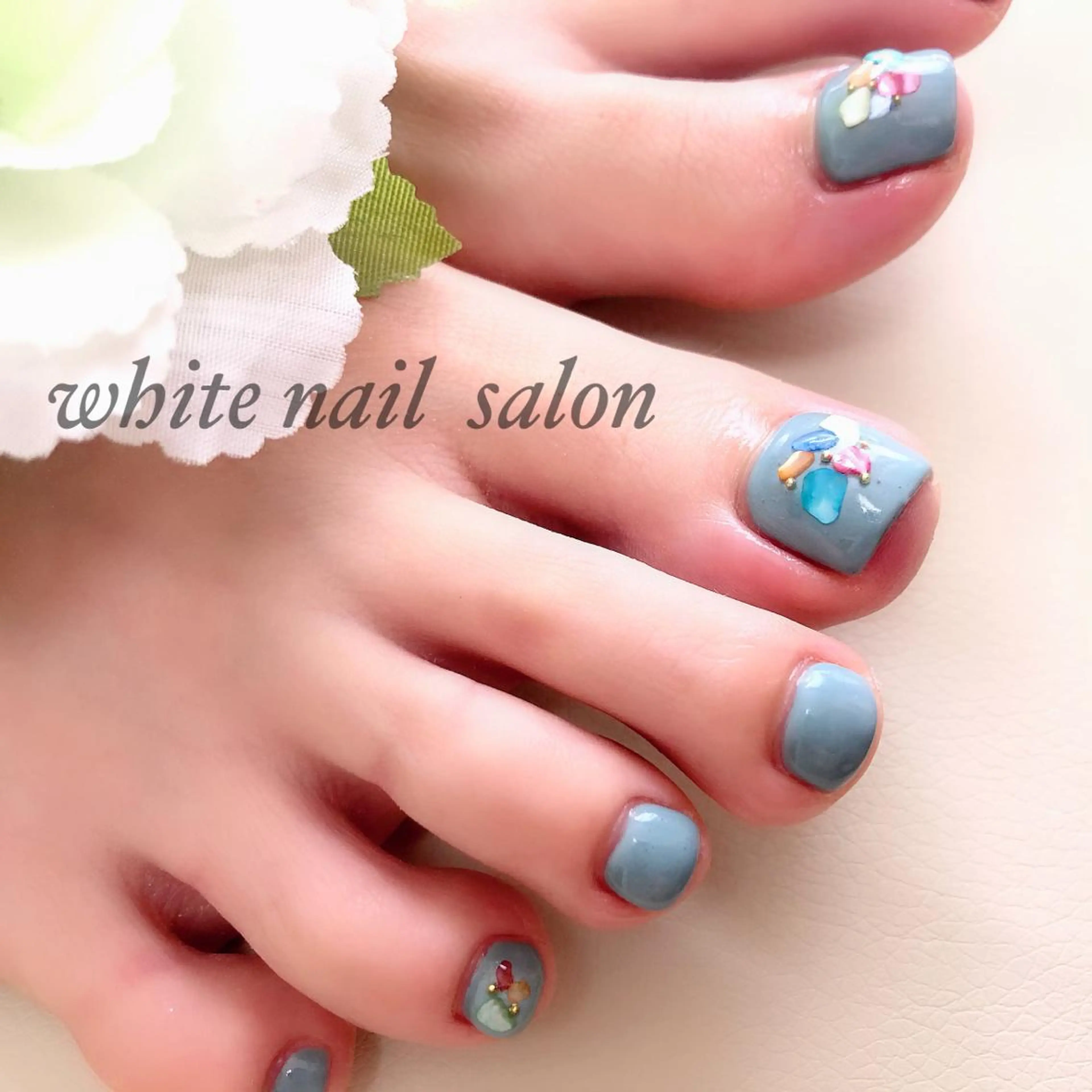 ネイル アートネイル フットネイル フレンチネイル ジェルネイル ハードジェル フットネイル white nail salonのネイルデザイン