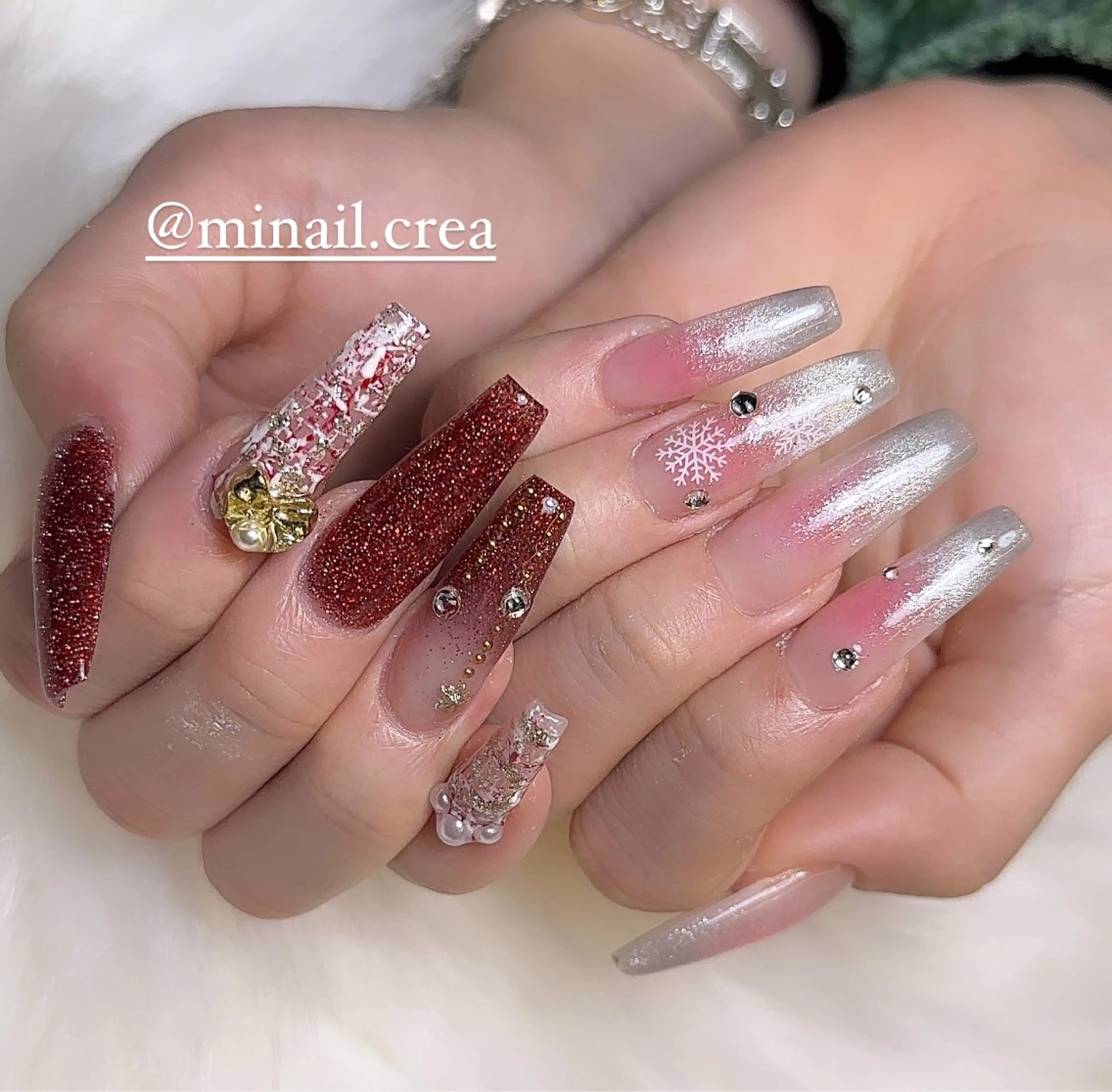 ネイル チークネイル ジェルネイル キラキラネイル ラメ(グリッター) ラメグラデーション CReA nailのネイルデザイン