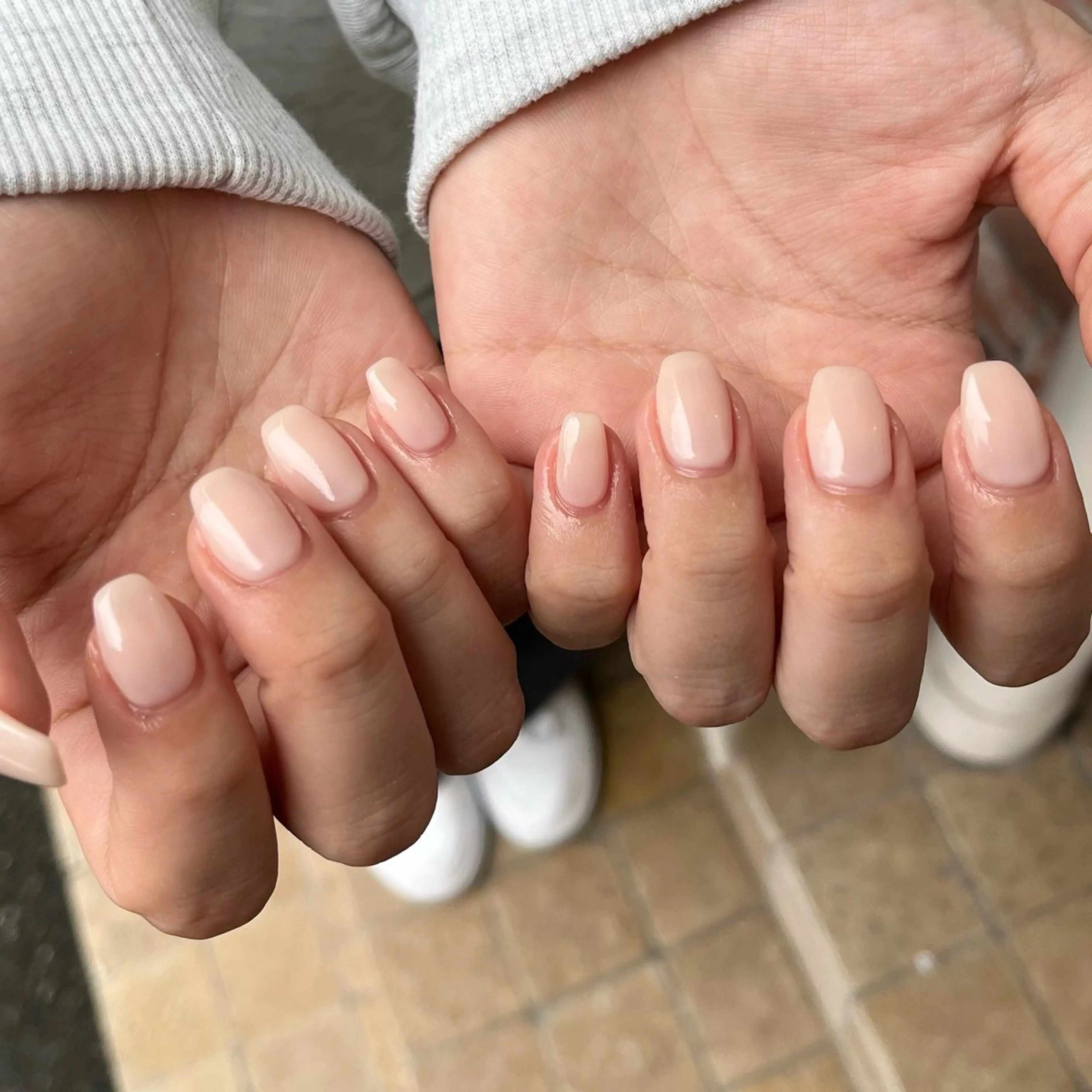 ネイル ワンカラーネイル ピンク ピンクベージュ ハンドネイル 荒巻 めいのネイルデザイン