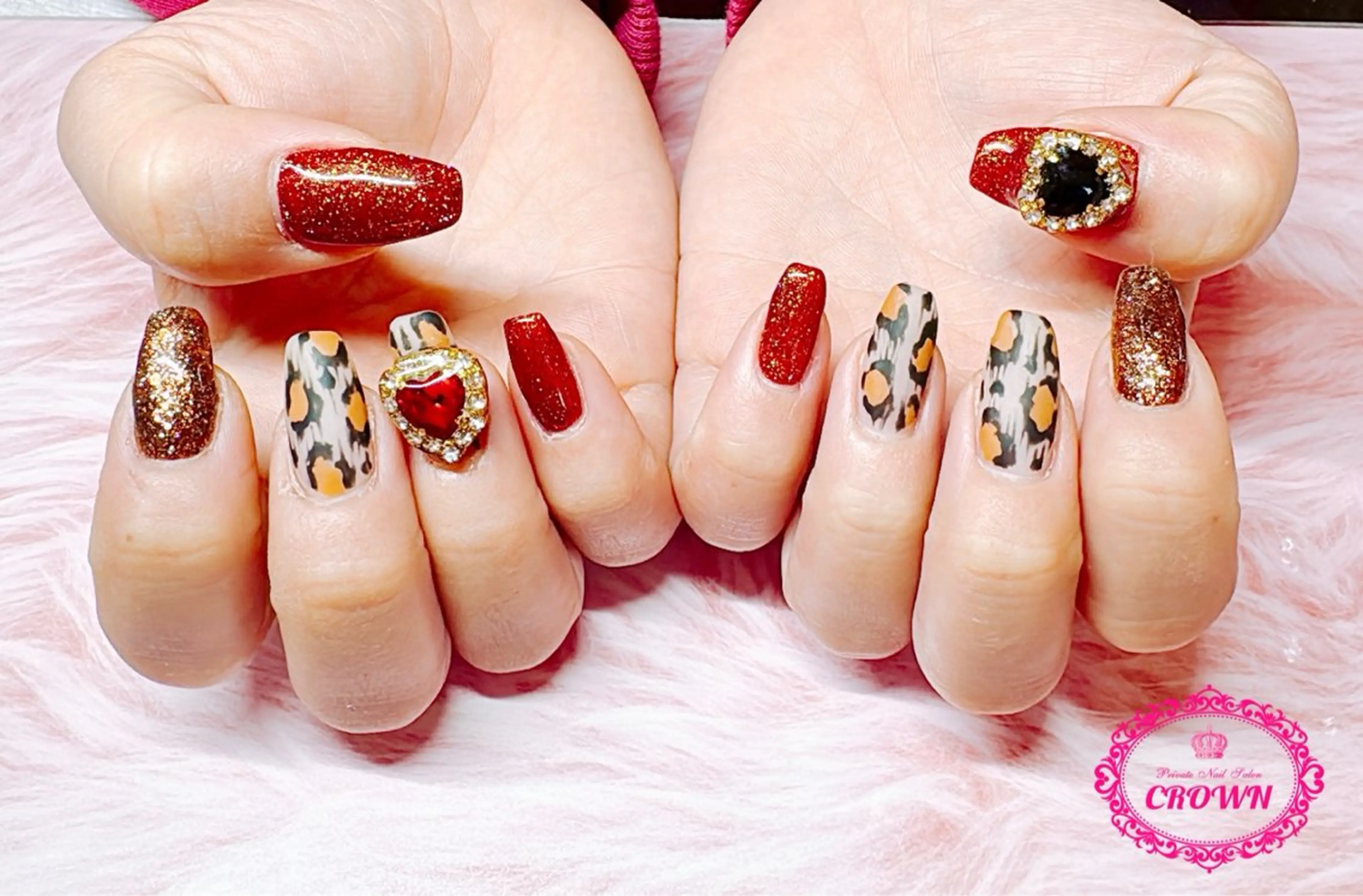 ネイル CROWN プライベートサロンのネイルデザイン
