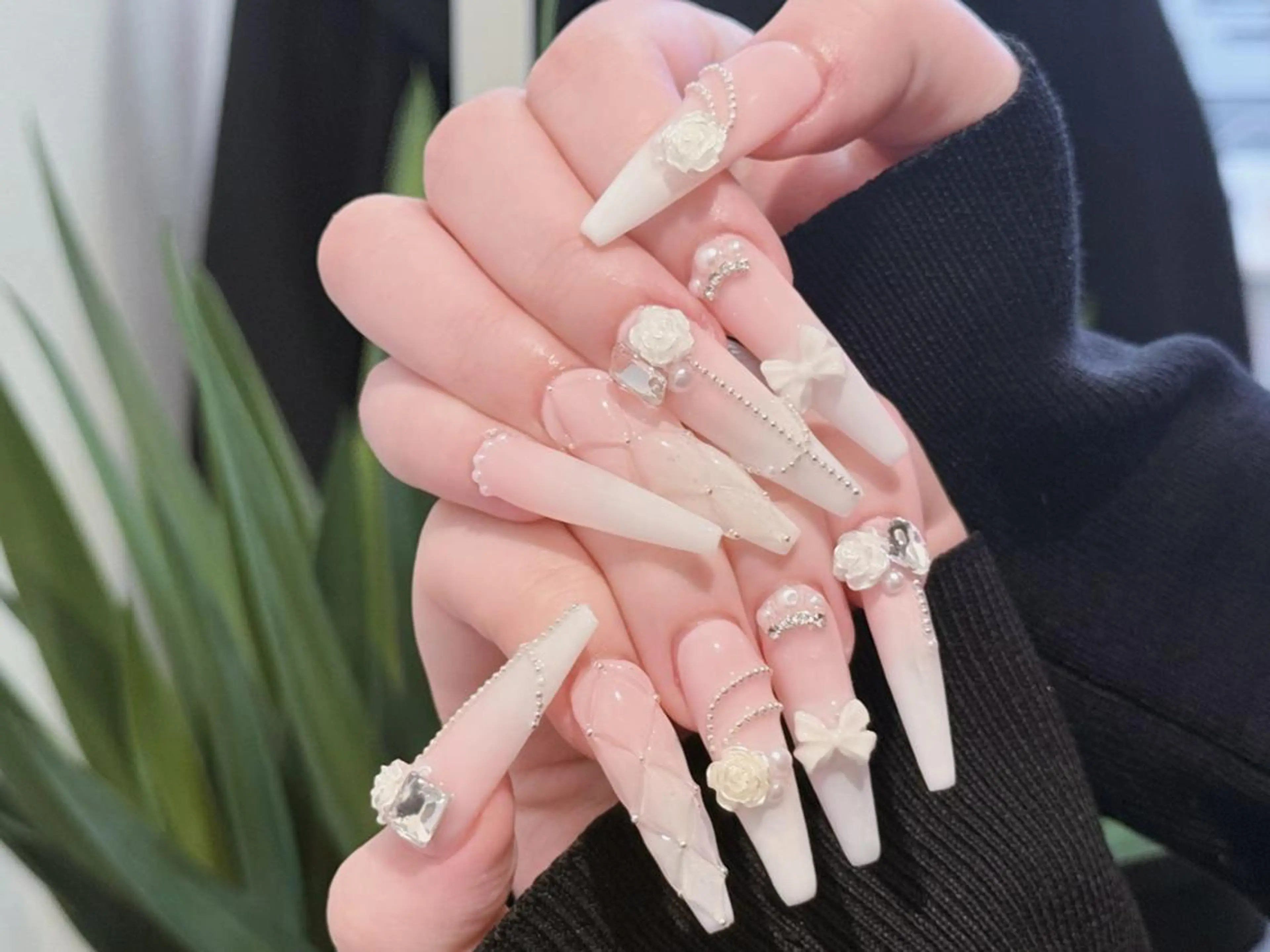 ネイル オーロラネイル 長さ出し フットネイル フレンチネイル ジェルネイル ハンドネイル Mio💖Belle Nail Salonのネイルデザイン