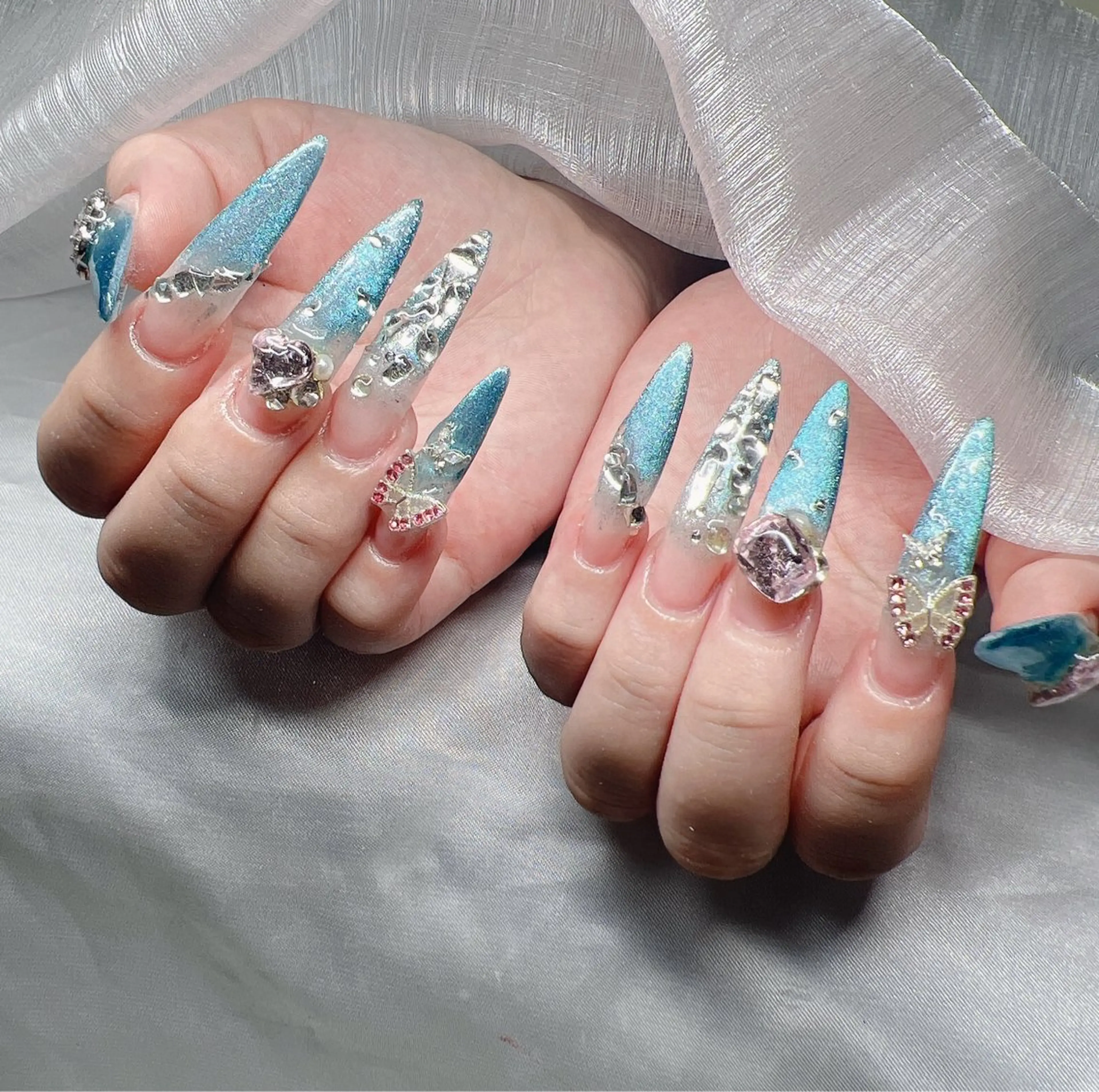 ネイル ハンドネイル Lee Nailsのネイルデザイン