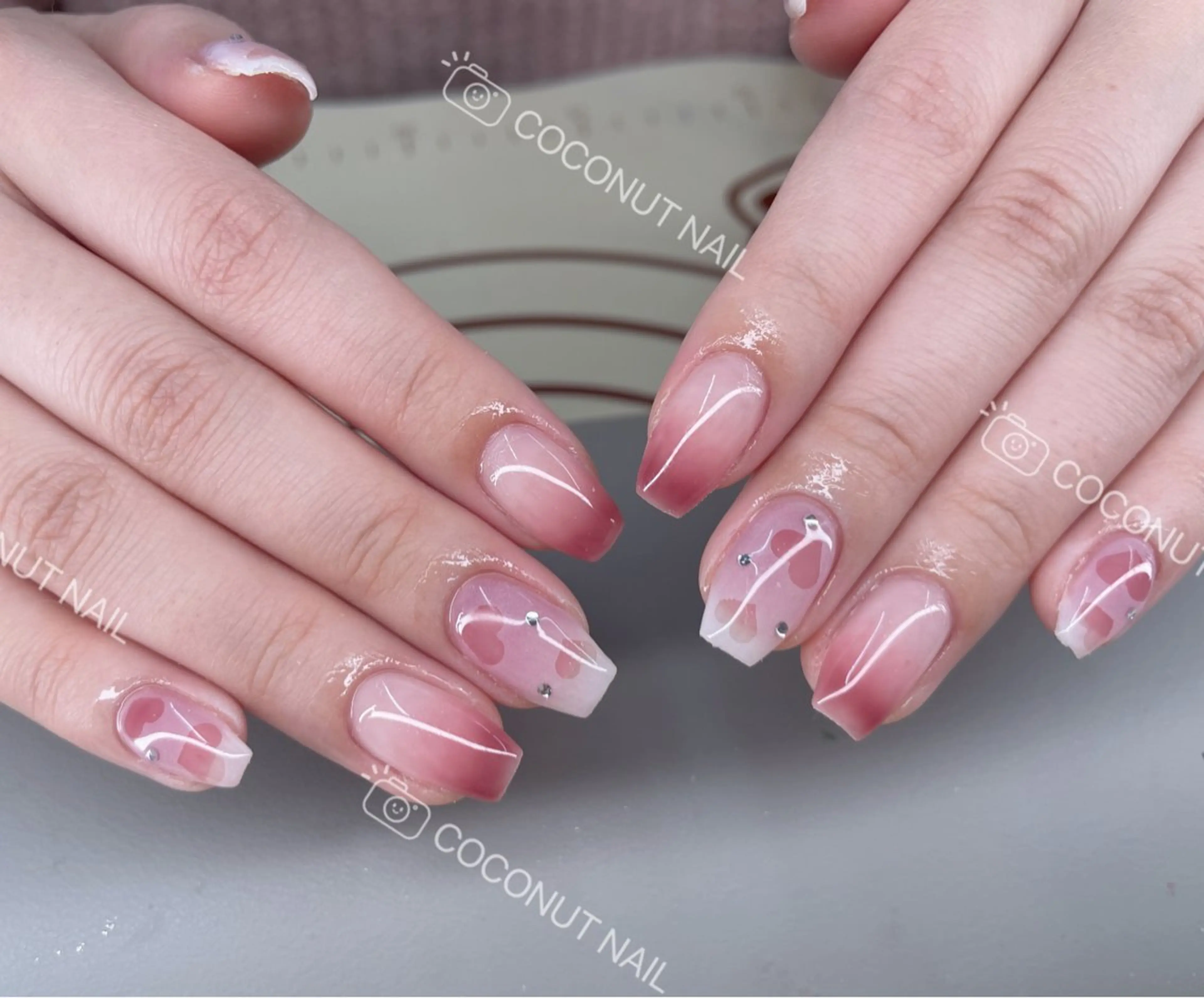 ネイル ハンドネイル 神田 ココナッツのネイルデザイン