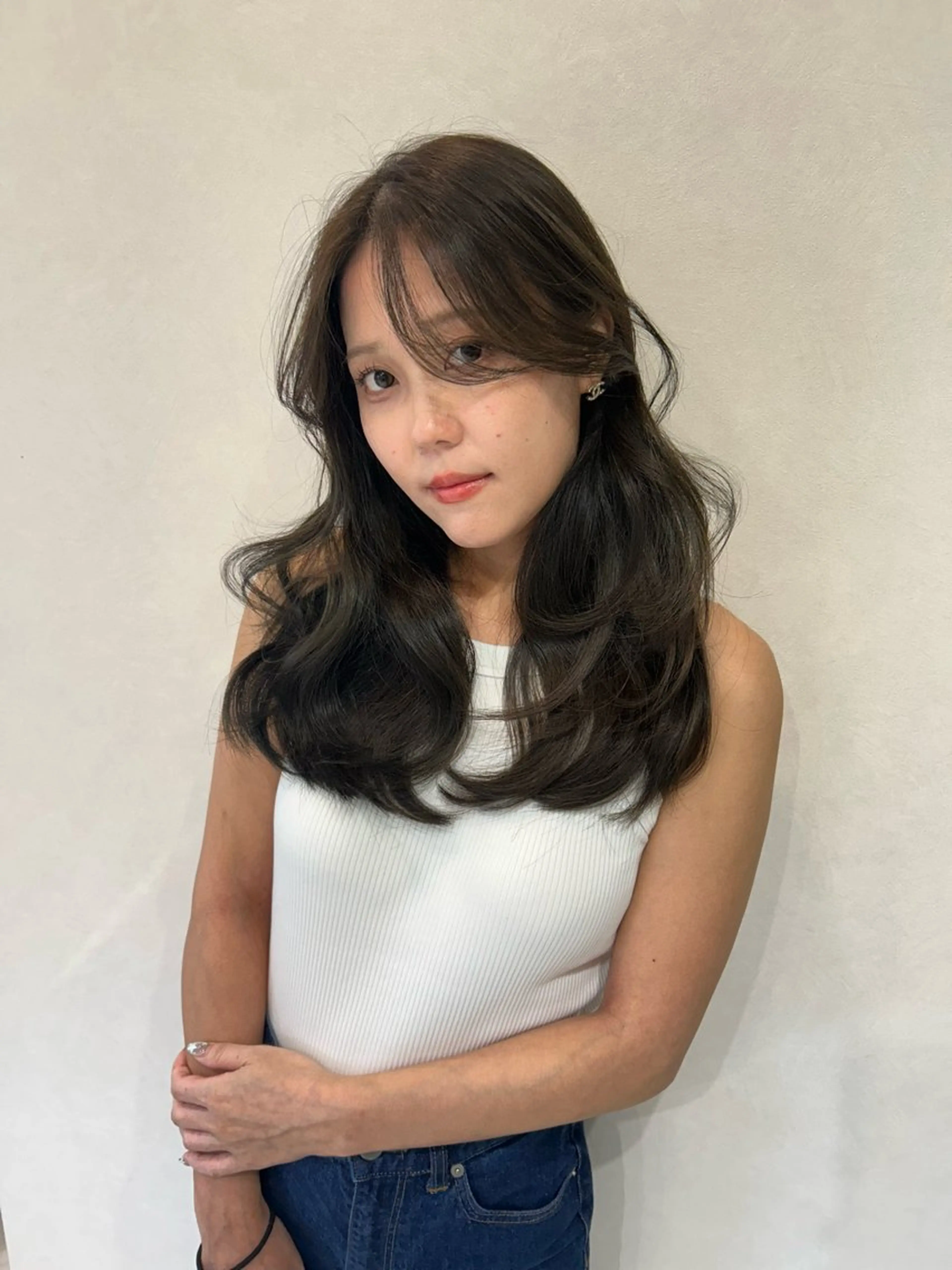 セミロング レイヤーカット カット ヘアカラー 河崎 ブルーナちえみのヘアスタイル