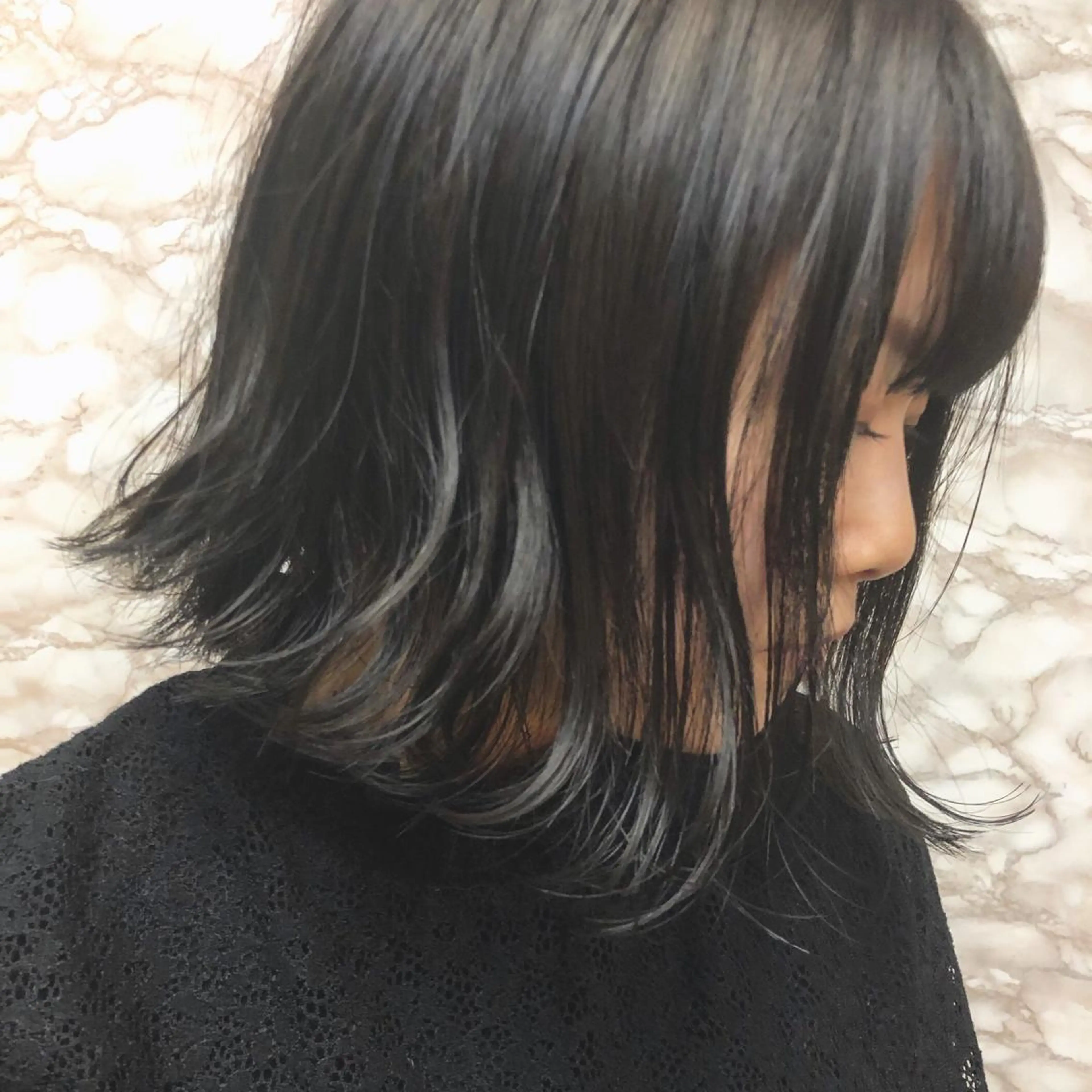 ショート カラー パーマ ヘアアレンジ グレージュ カット ヘアカラー トリートメント TOMO GEEKS代表のヘアスタイル