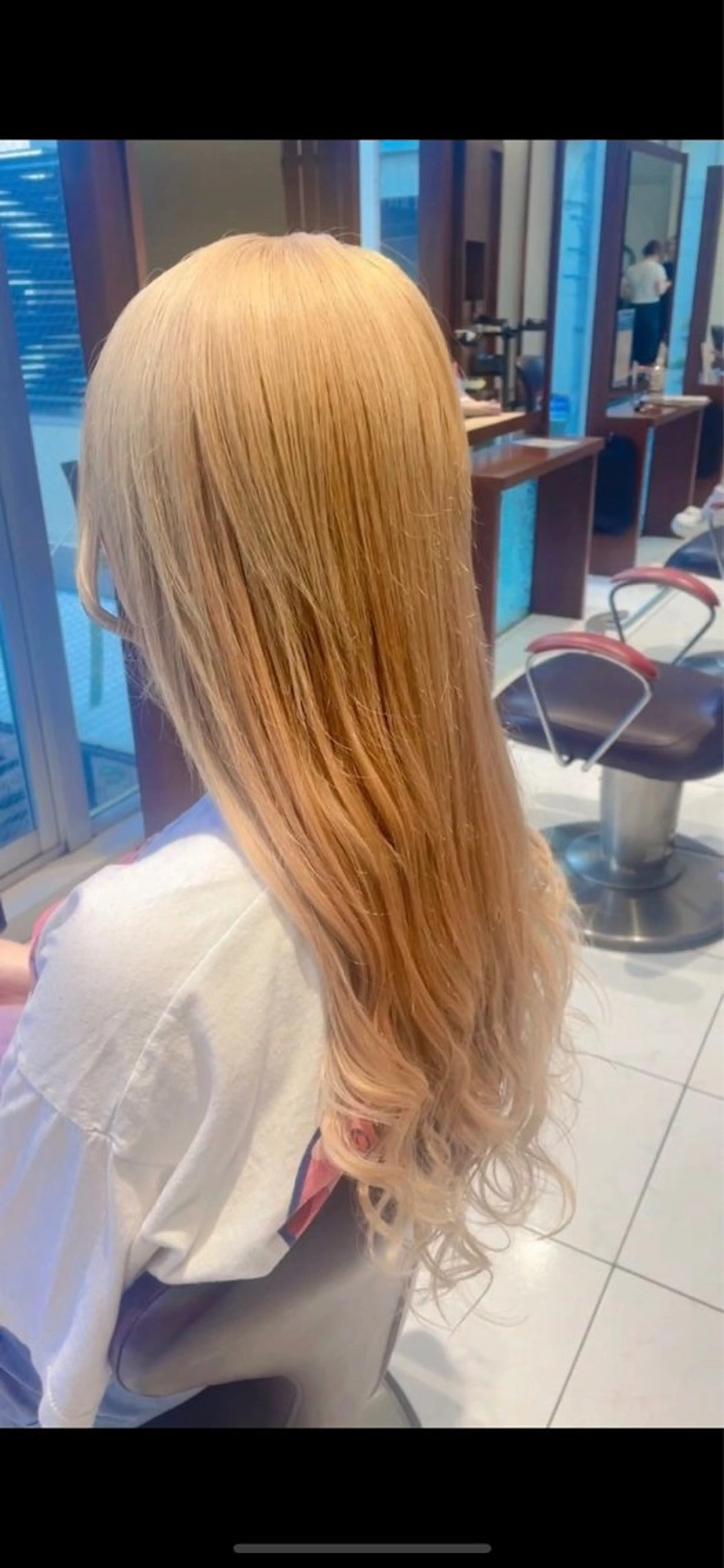 ロング TAKI KOTOのヘアスタイル