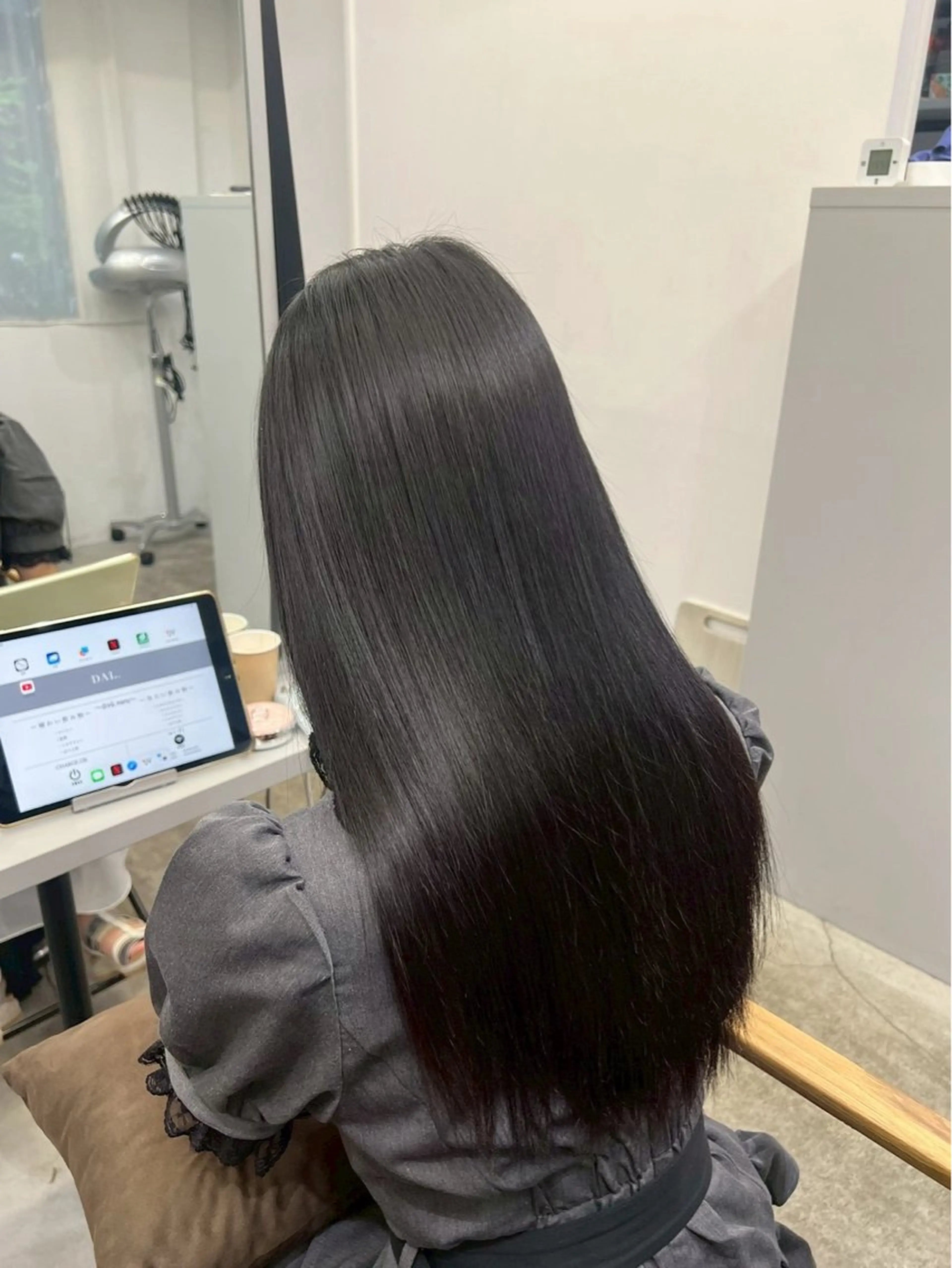 ロング パーマ 縮毛矯正 ハイトーンカラー が絶対可愛い✨泰聖✨のヘアスタイル