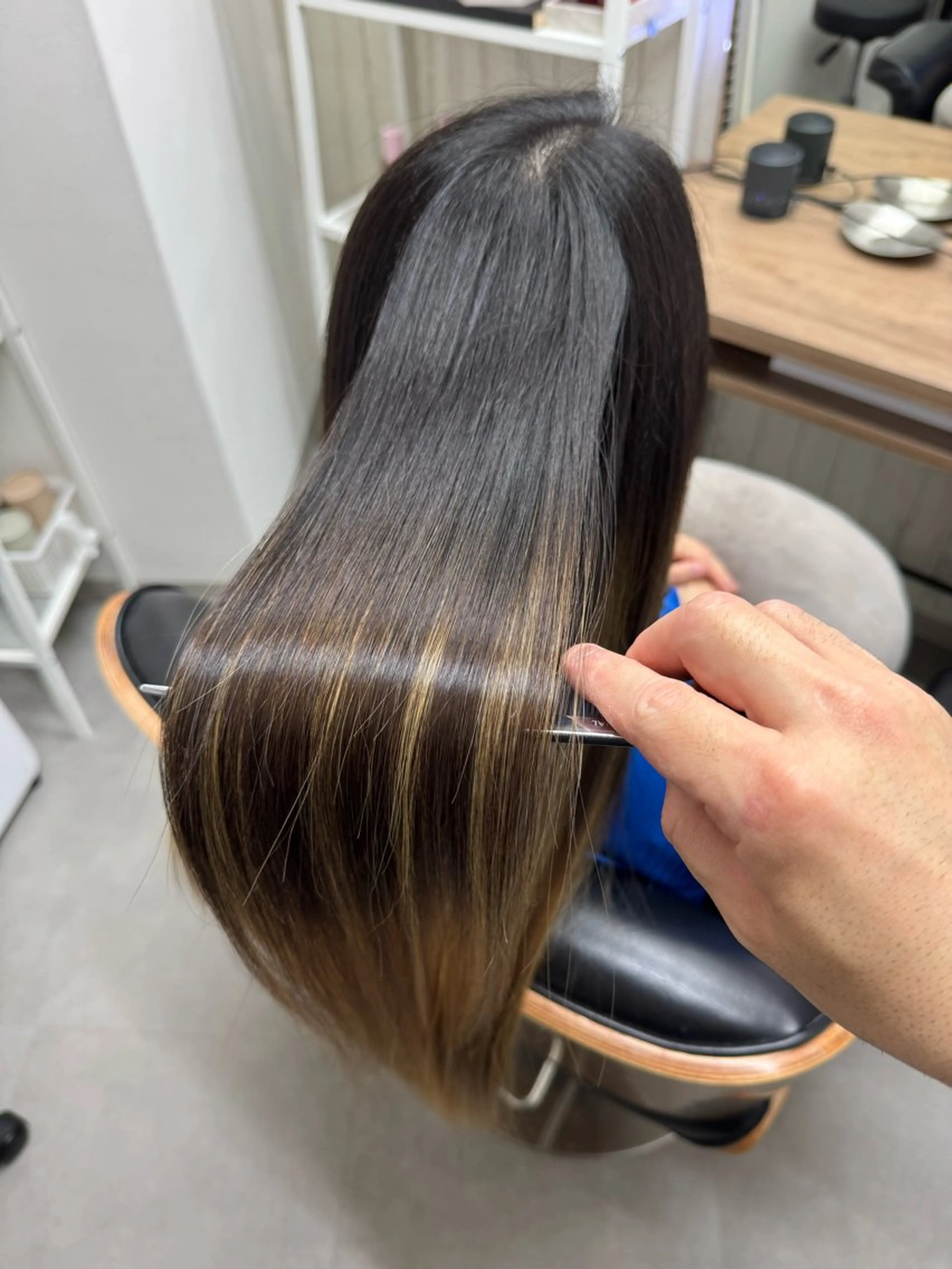 ロング 髪質改善 韓国風ヘア レイヤーカット 縮毛矯正 トリートメント トリートメント 艶髪改善師/高橋潤 /縮毛矯正のヘアスタイル