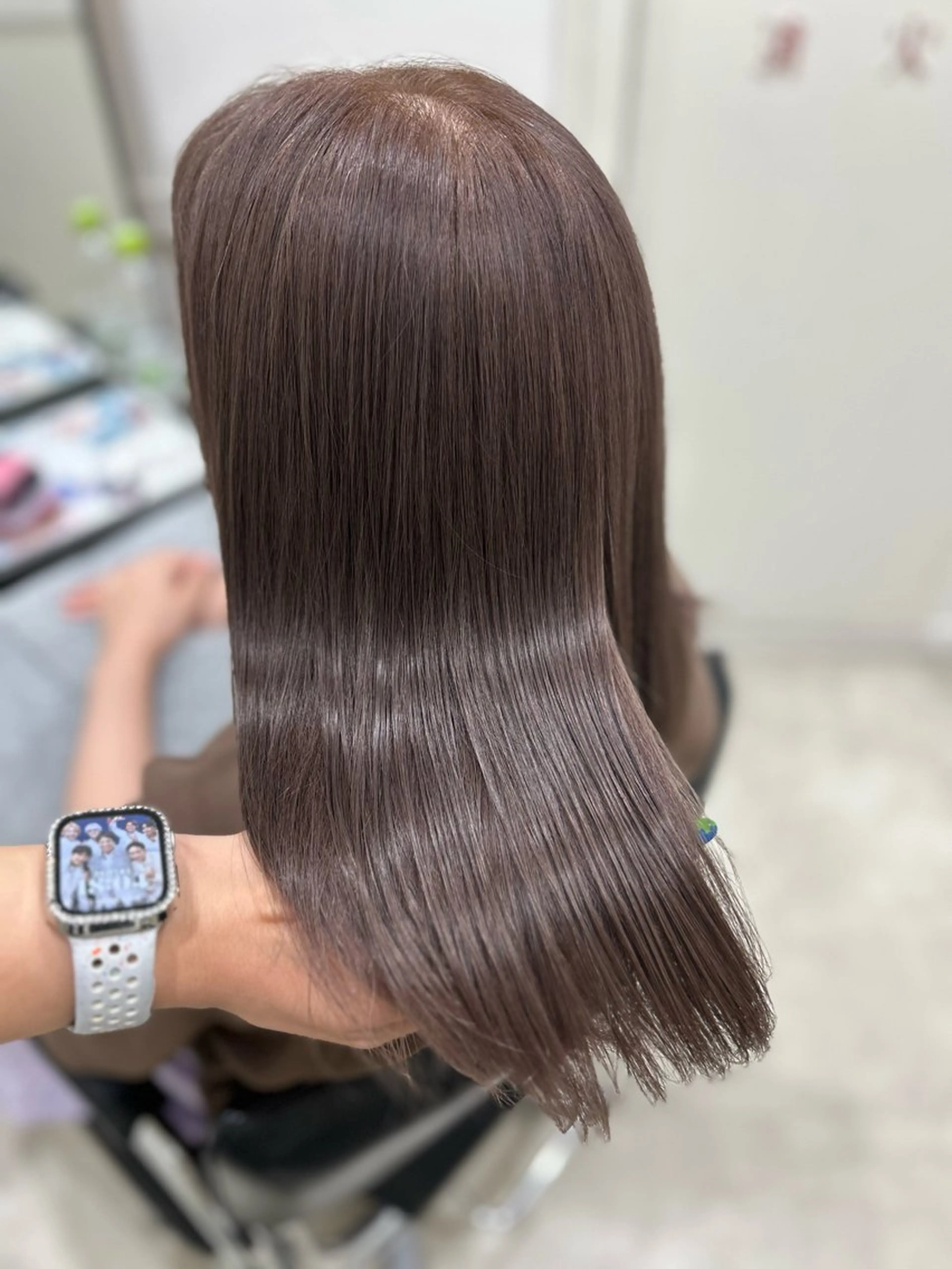 セミロング カラー カット ヘアカラー トリートメント 岩倉 諒のヘアスタイル