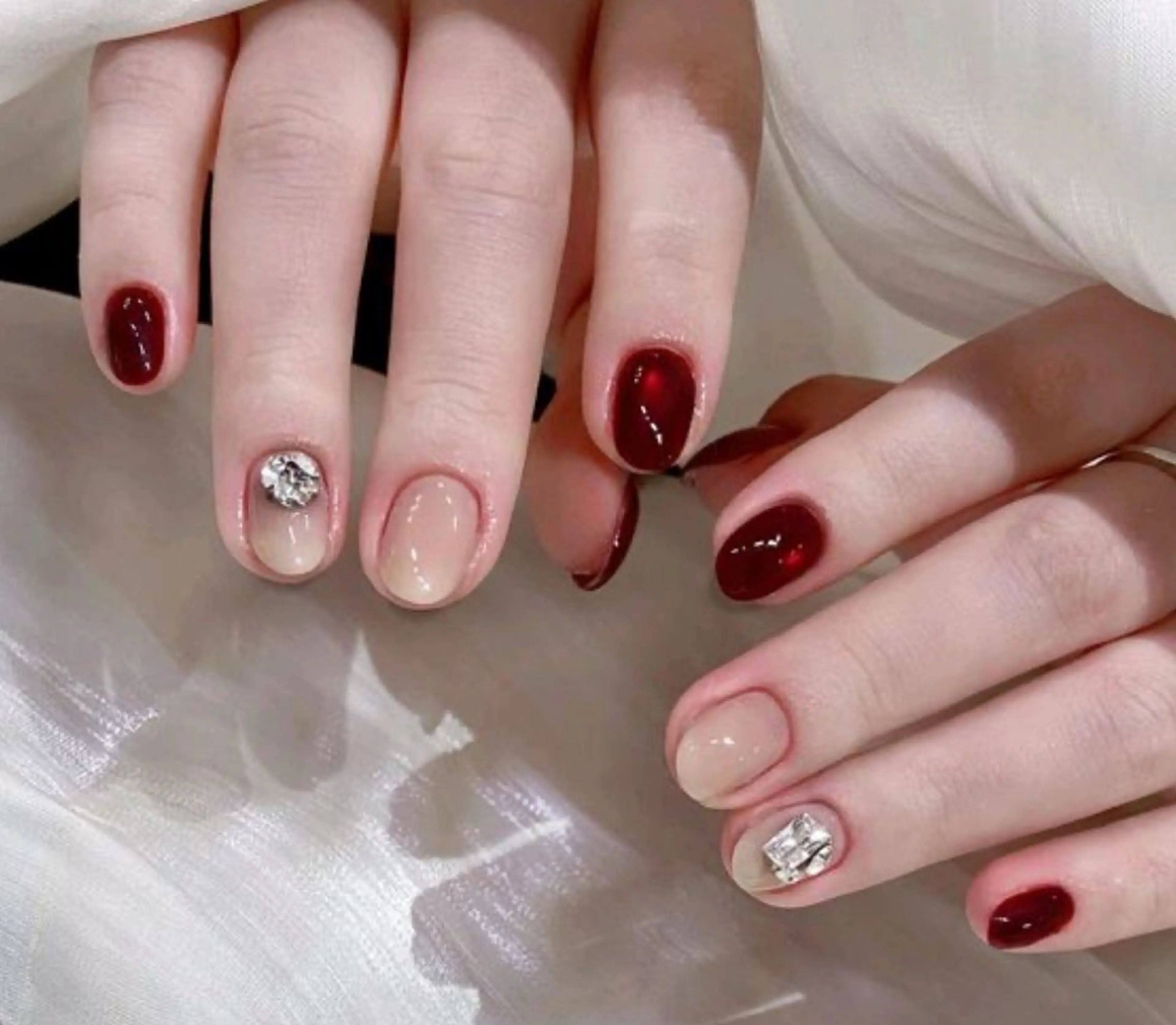 ネイル 韓国ネイル 持ち込み ニュアンスネイル ネイルチップ ハンドネイル Tini ANA.CHUOのネイルデザイン