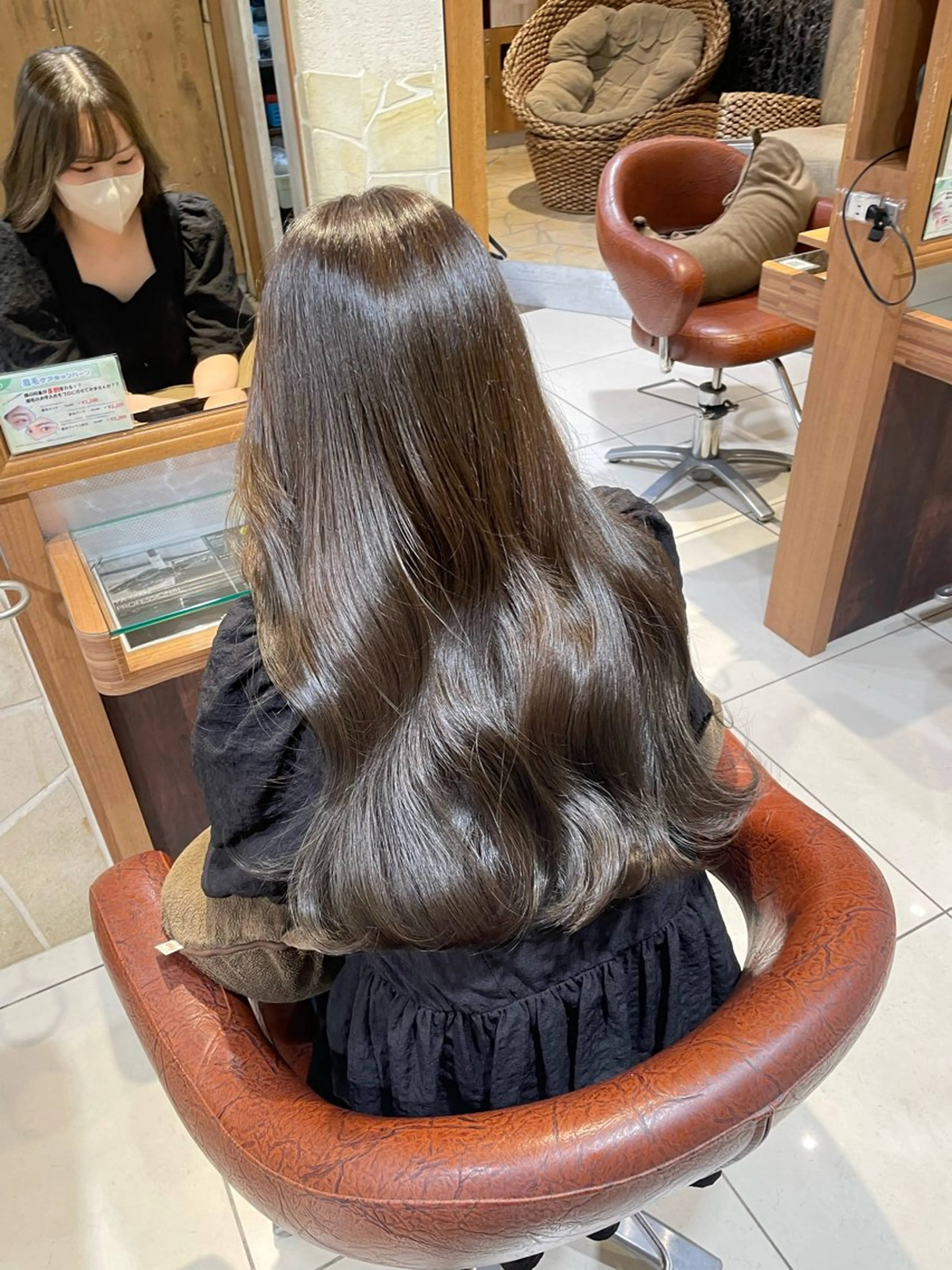 ロング カラー 似合わせ/新宿 顔周りレイヤー/艶髪のヘアスタイル