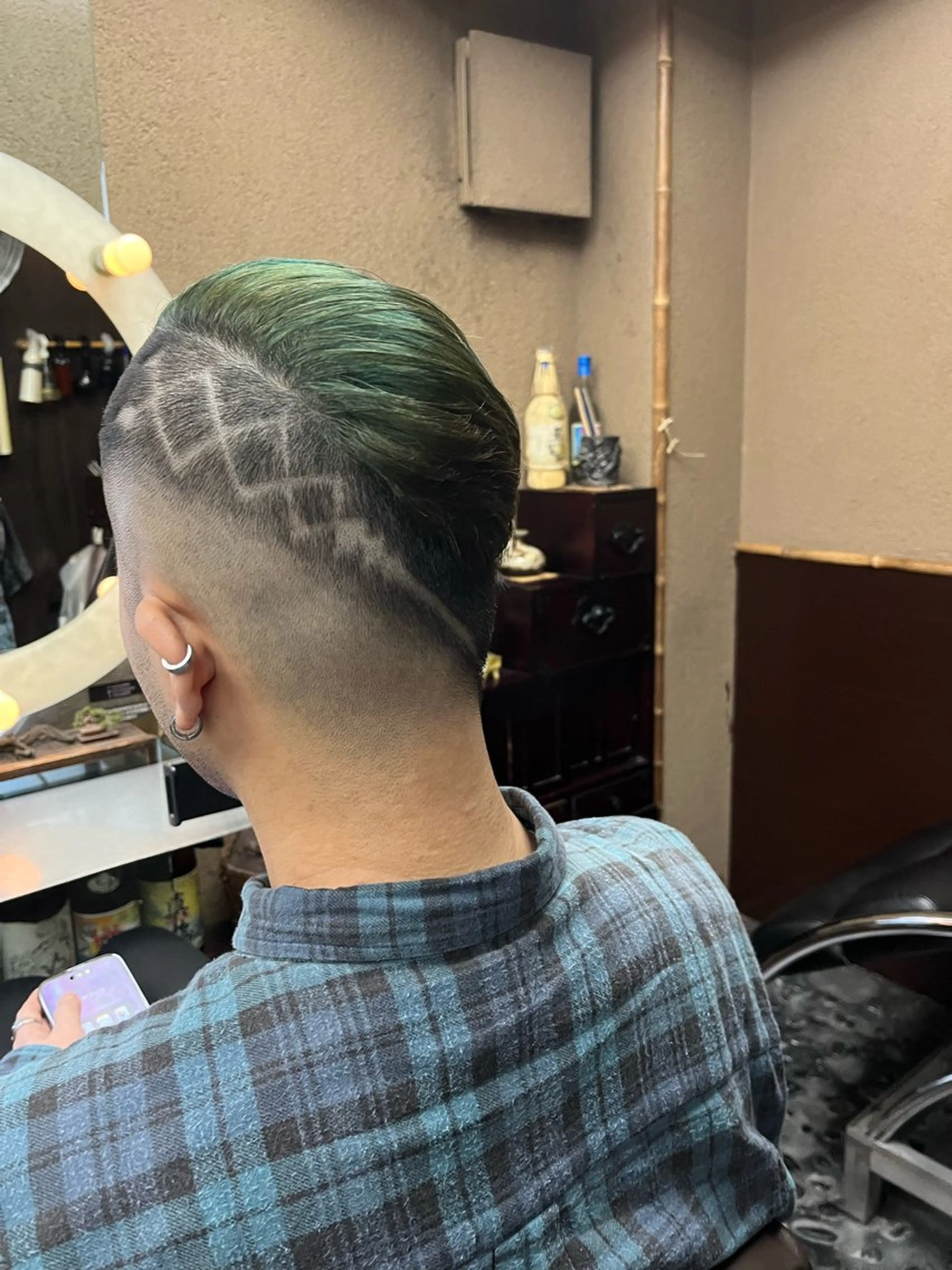 ショート メンズ メンズバレイヤージュ メンズブリーチ メンズハイライト メンズハイトーン メンズインナーカラー Koichi Satoのヘアスタイル