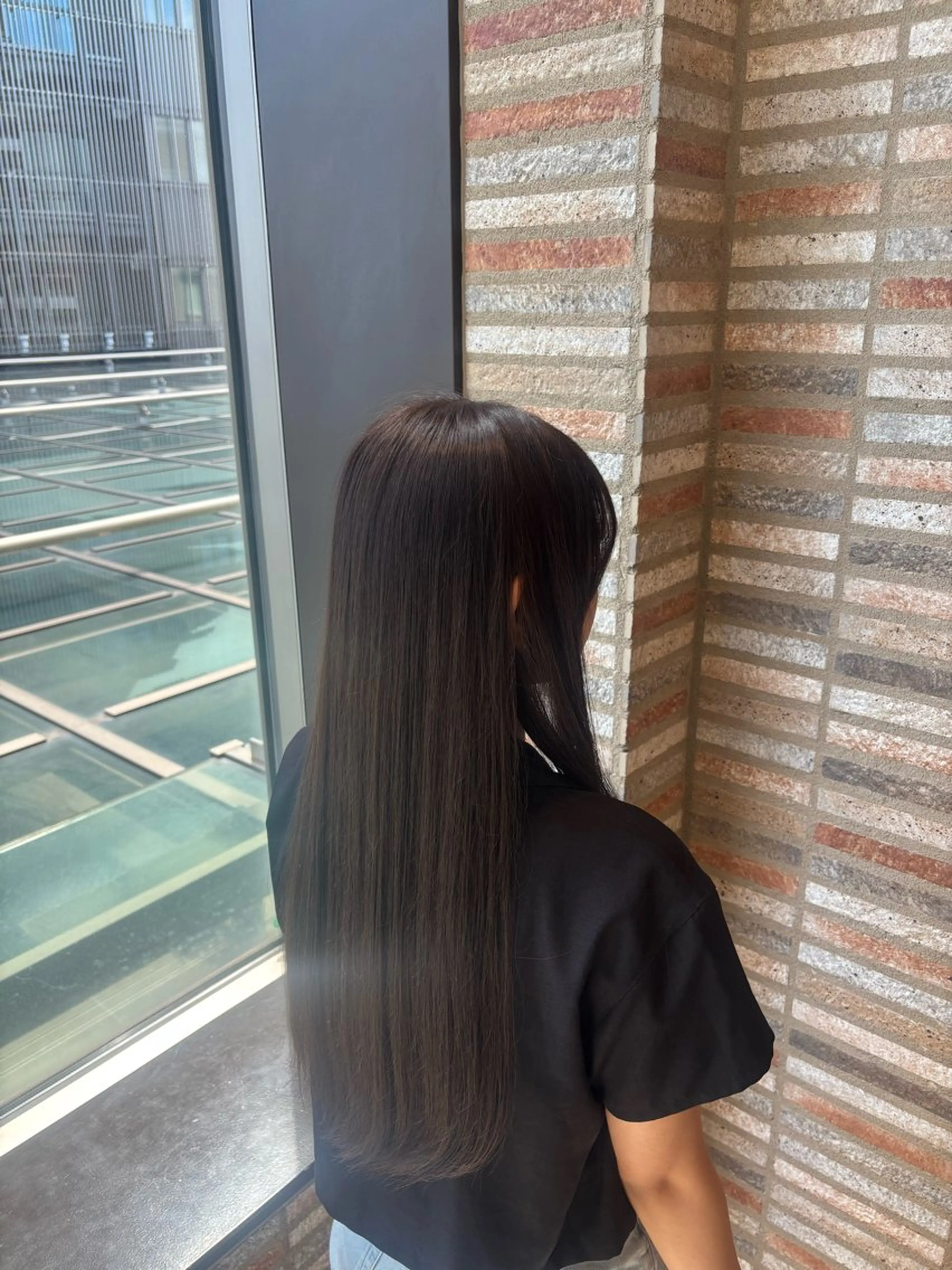 ロング カラー 伊藤 あいのヘアスタイル