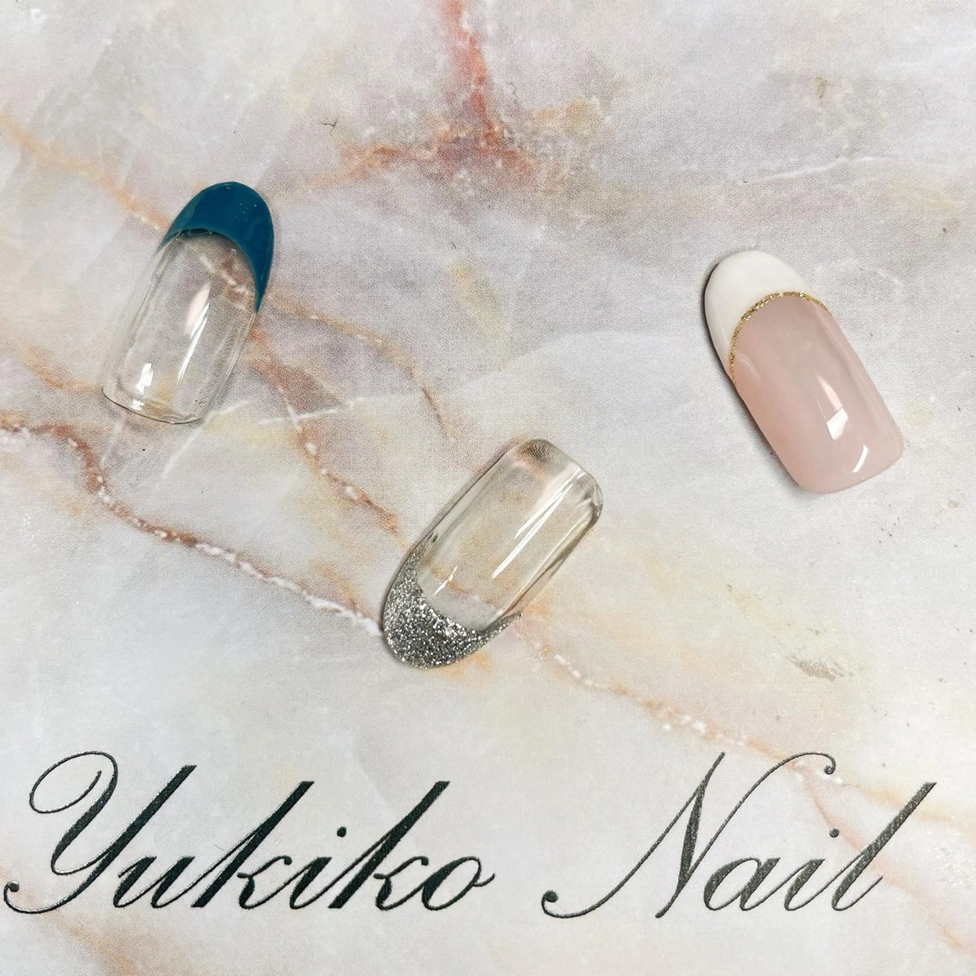 【オフ込】フレンチネイルの写真