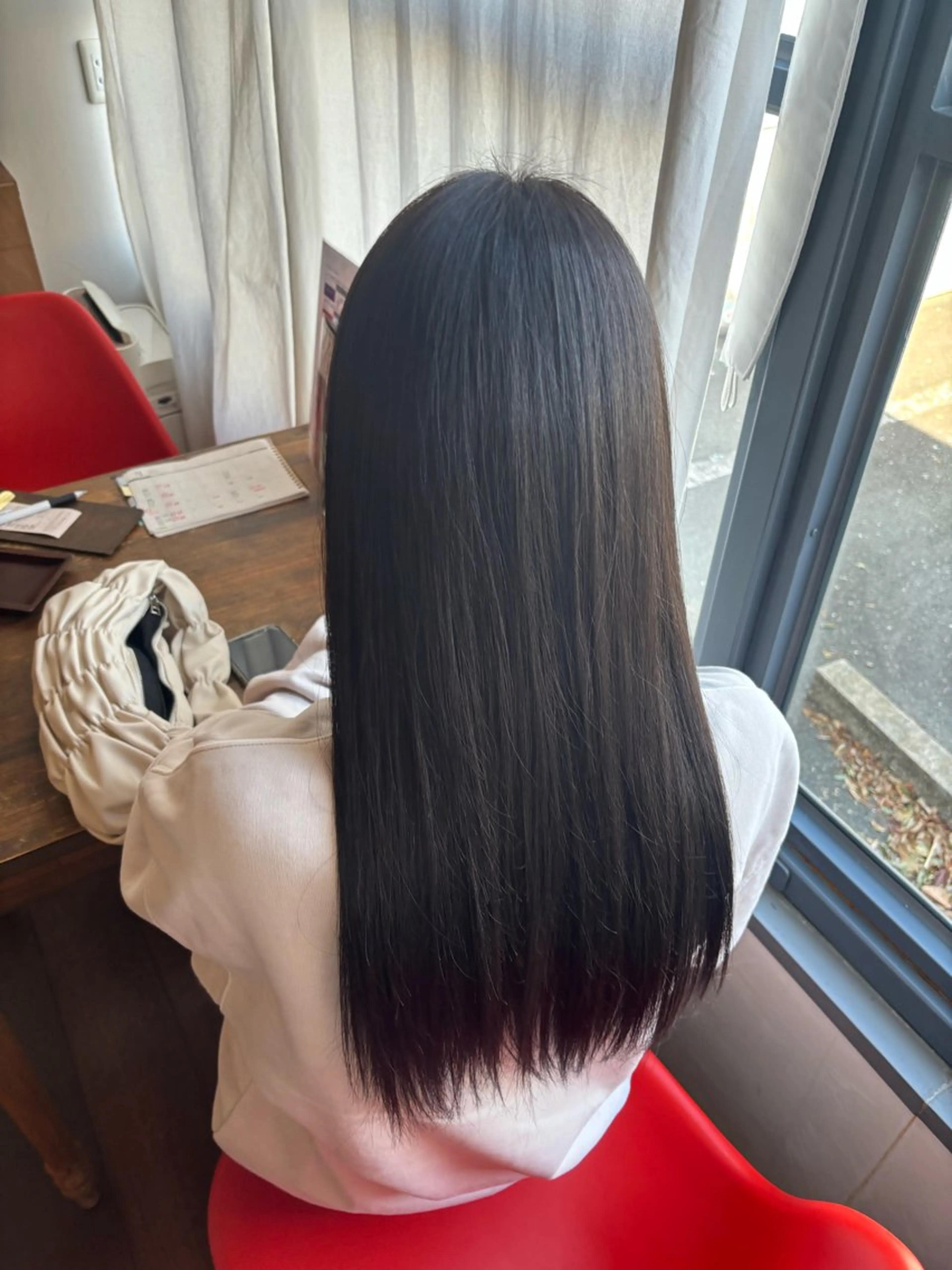 ロング カラー ヘアカラー トリートメント 兼子莉彩 ／暗髪🤎／暖色🍒のヘアスタイル