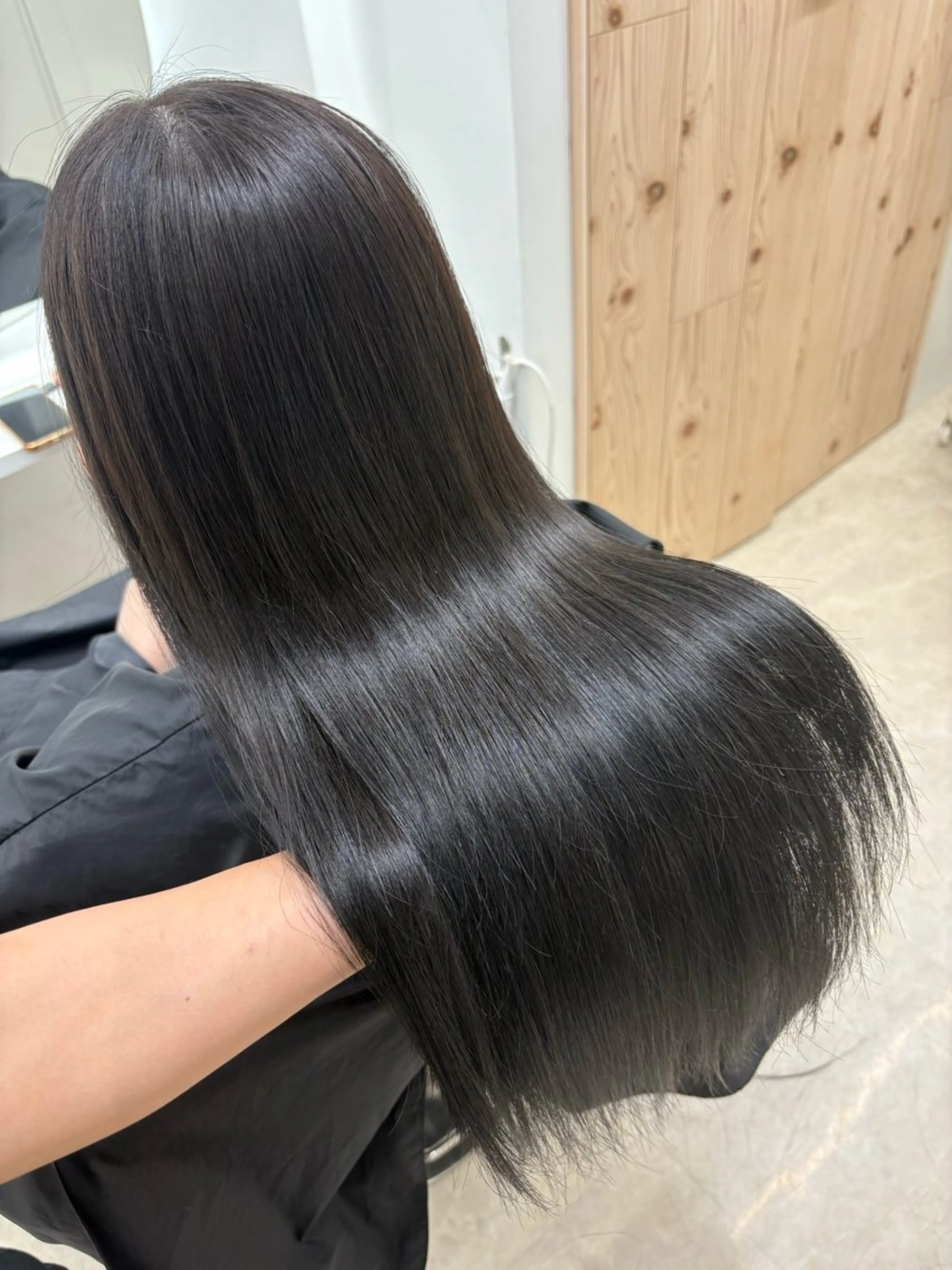 ロング カラー カット ヘアカラー トリートメント ヘアセット 新宿/韓国ヘア/ 髪質改善ストレートのヘアスタイル