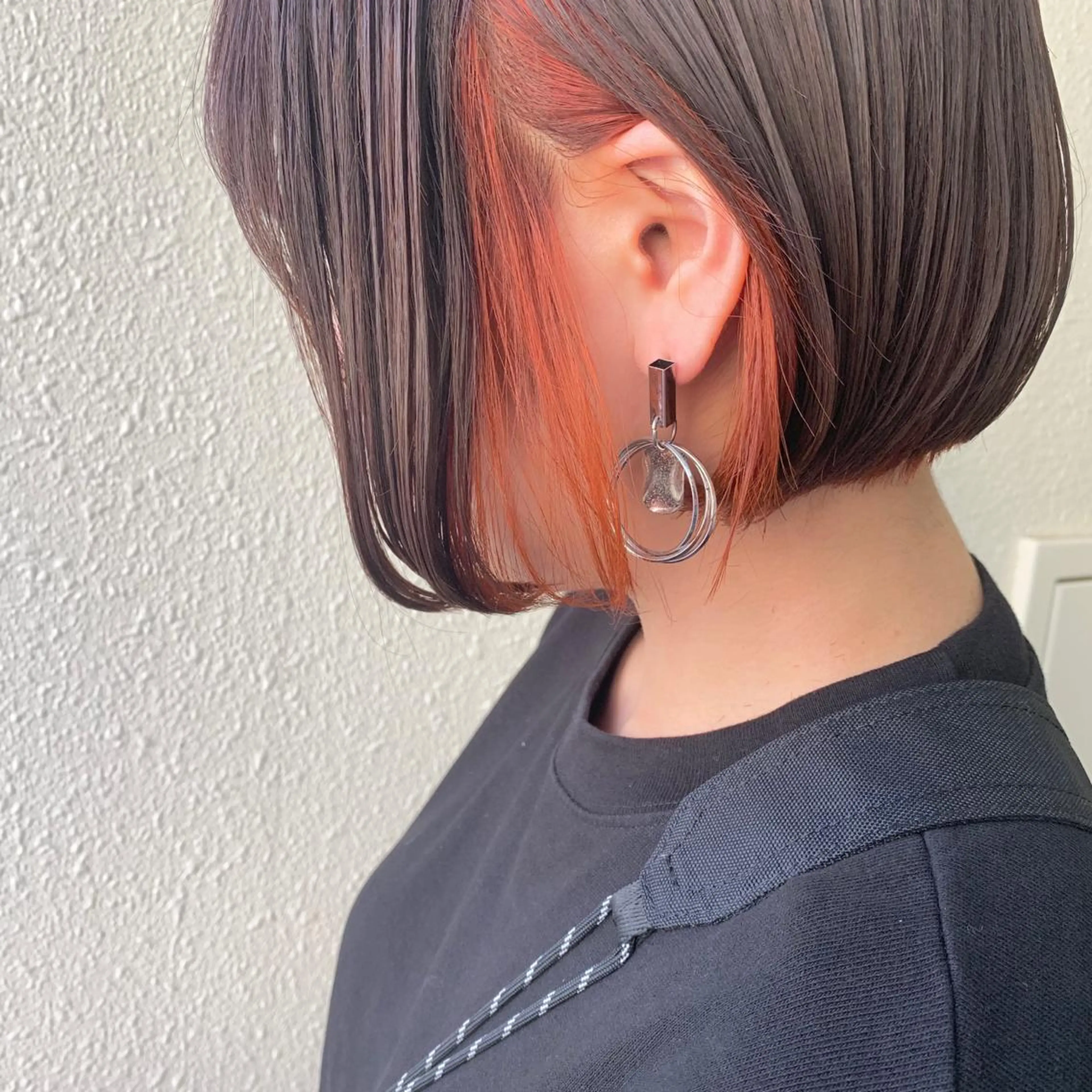 カラー オレンジ iLi 《イリ》のヘアスタイル