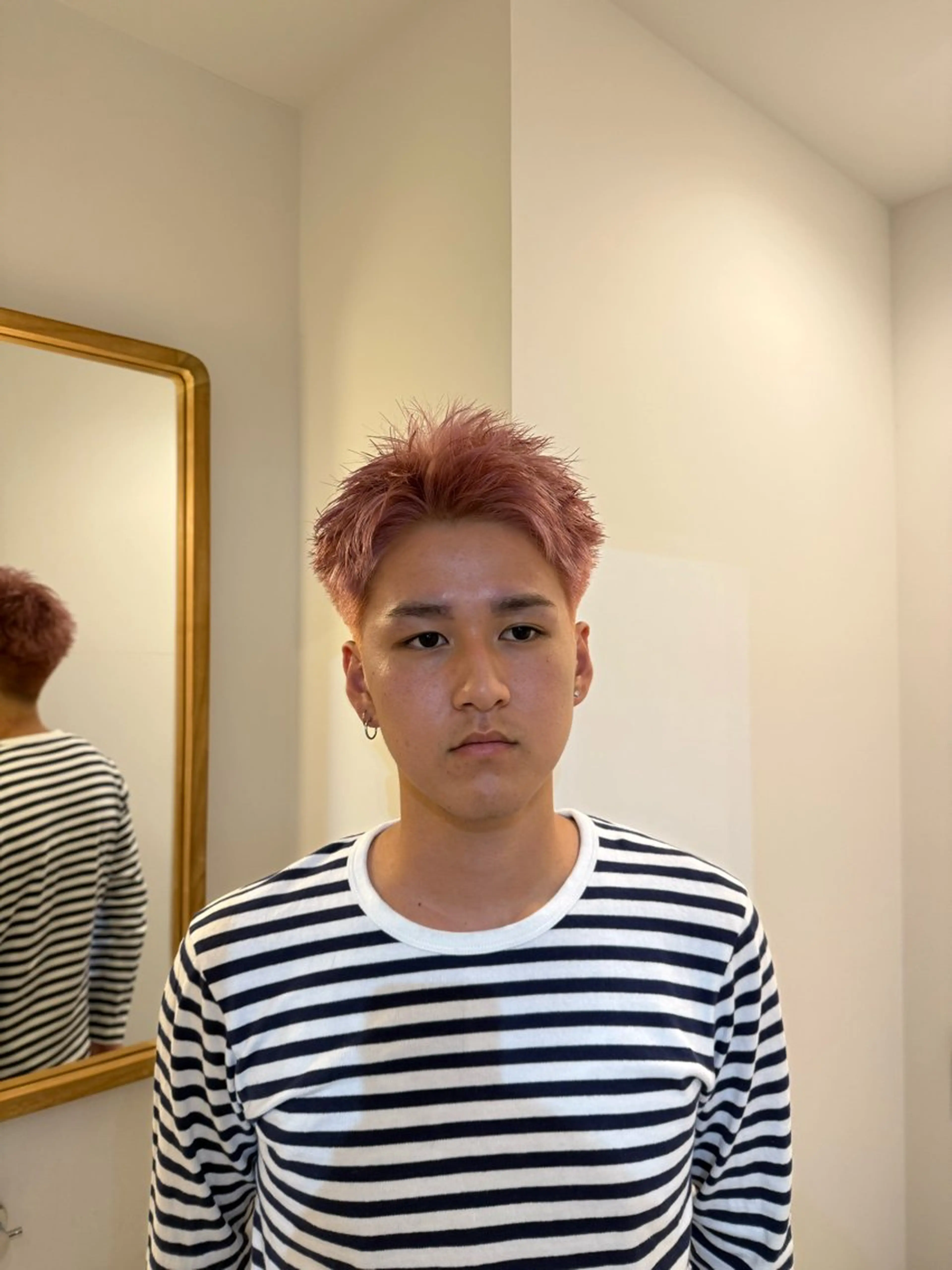 ショート カラー メンズ 明津 桜空のヘアスタイル