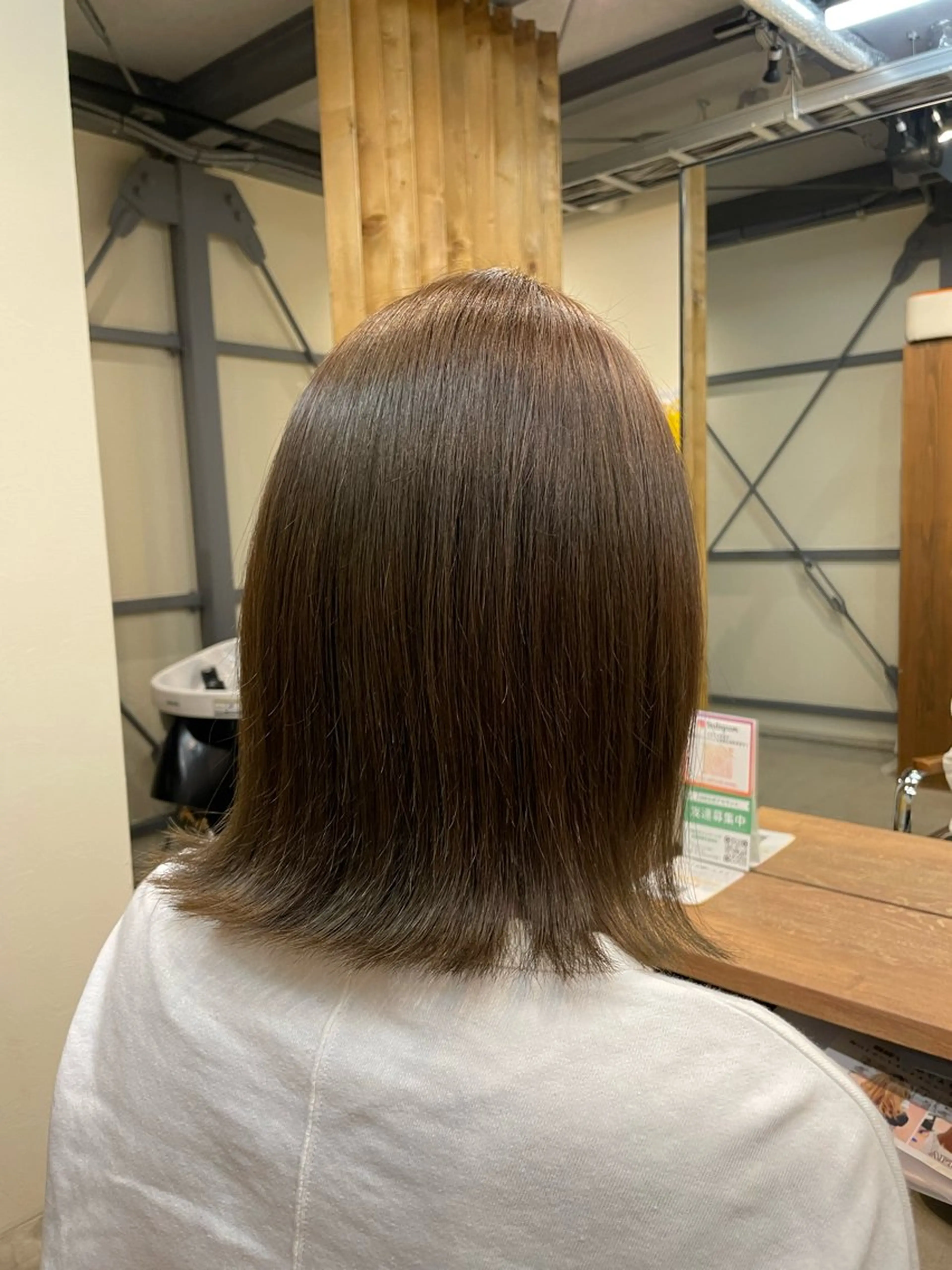 ミディアム カラー カット ヘアカラー I-FLAT 暮石悠菜のヘアスタイル