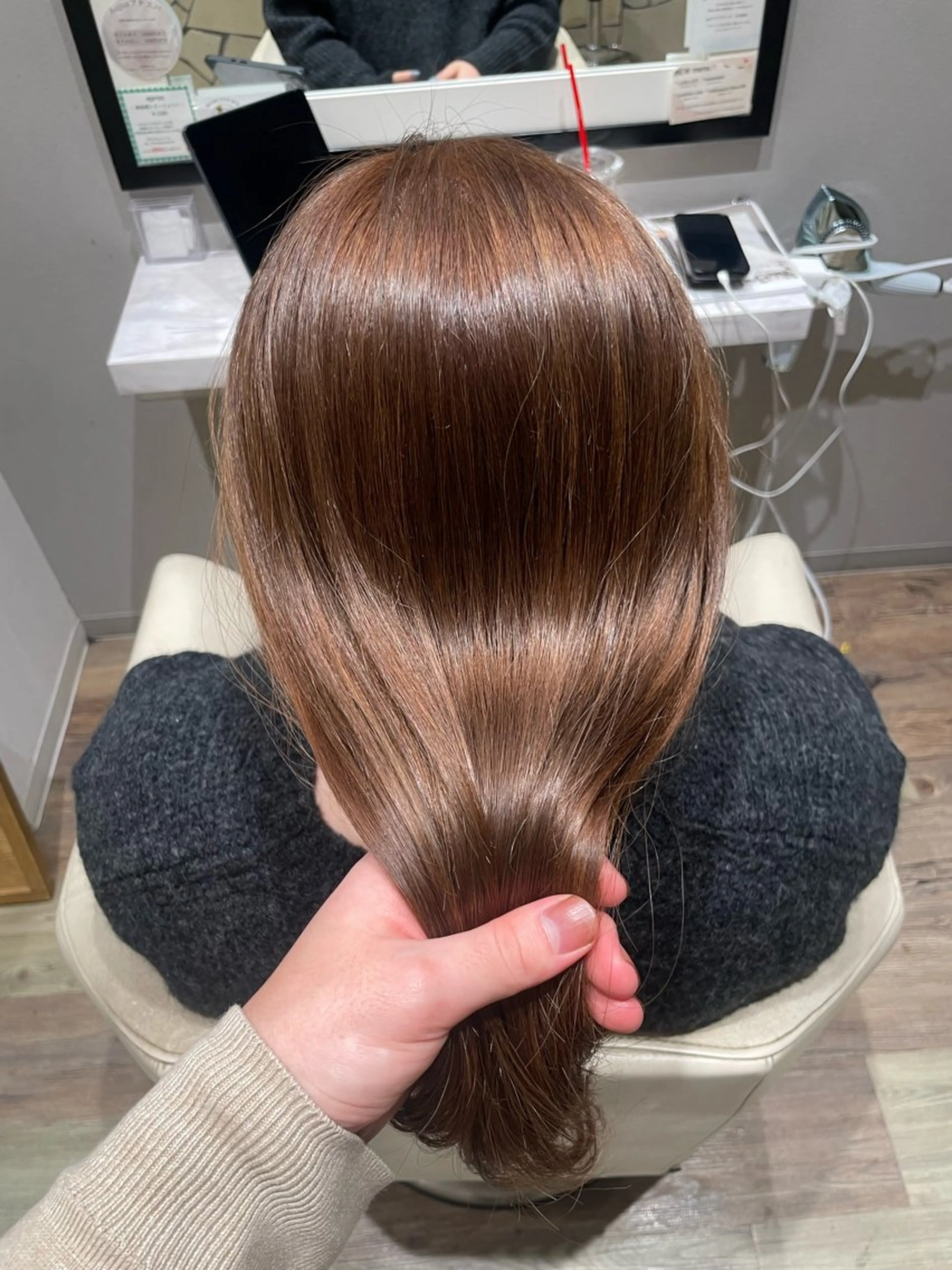 ロング カラー グレージュ カット ヘアカラー トリートメント k-twoたき✨艶感 カラー／美髪矯正のヘアスタイル