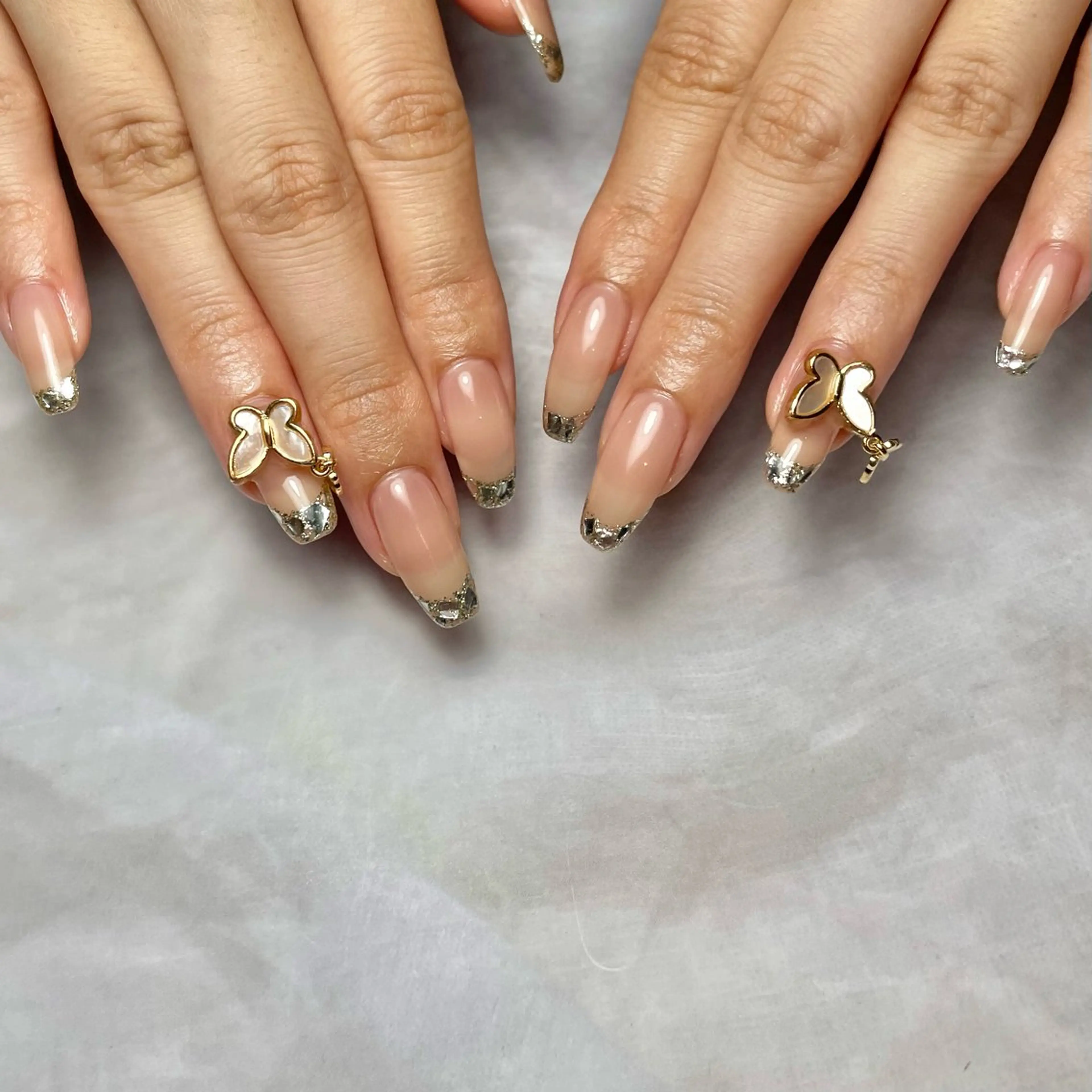 ネイル アートネイル フレンチネイル ガラスフレンチ キラキラネイル シンプルネイル Reflection marikoのネイルデザイン