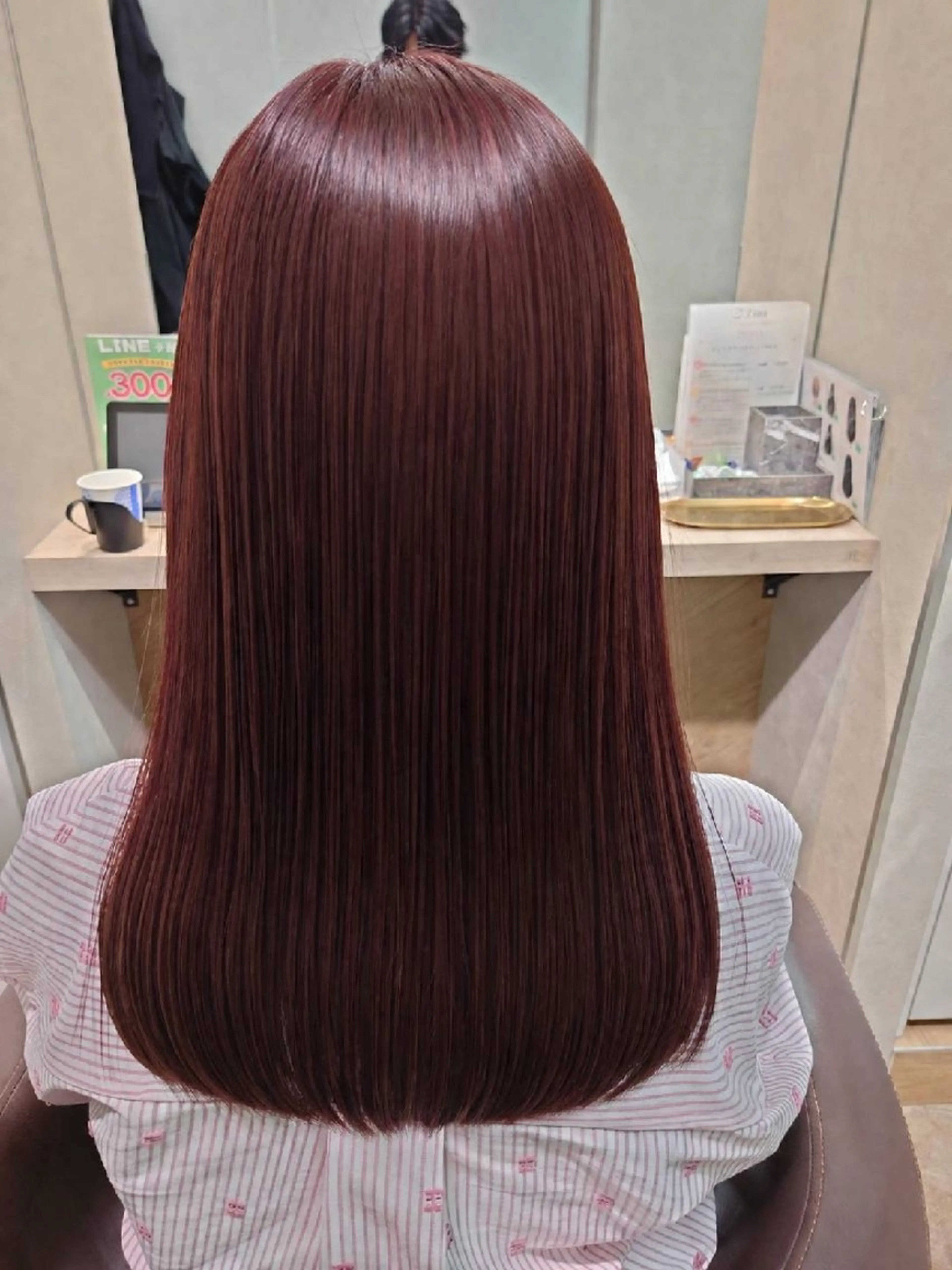 セミロング ケアカラー 縮毛矯正✨艶髪　 シノハラ✨髪質改善のヘアスタイル