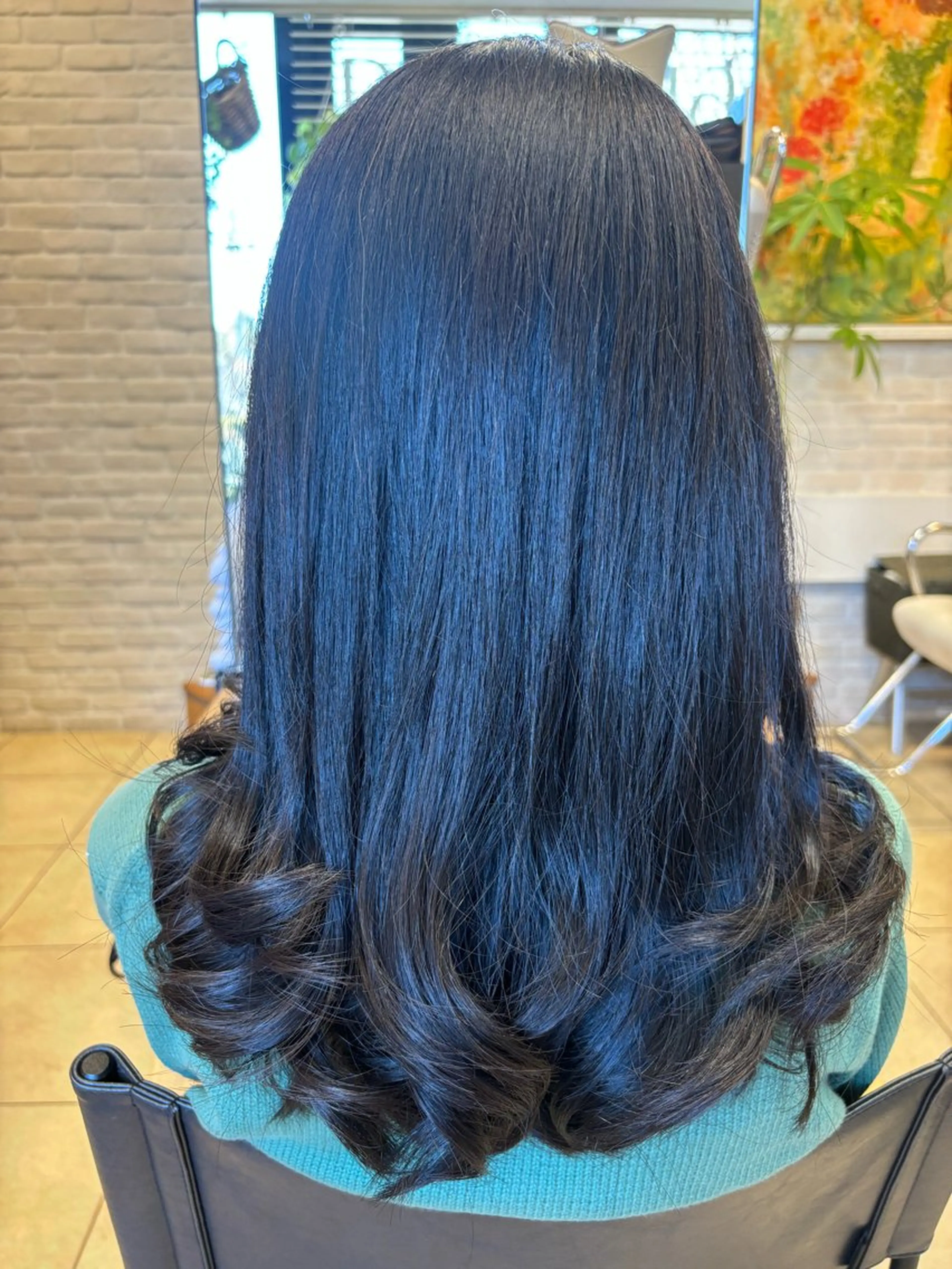 ロング ロング 岡村 優子のヘアスタイル